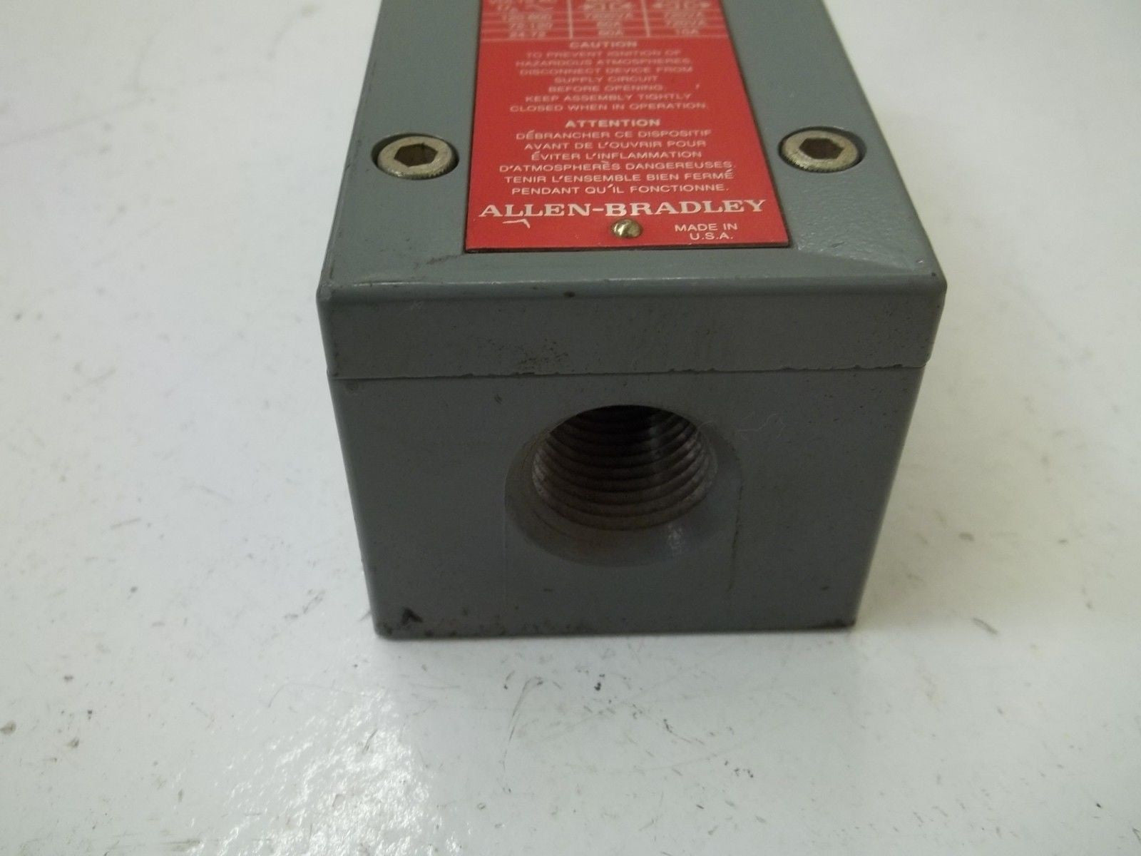 ALLEN BRADLEY 802X-BA7 SER. B (AS PICTURED) *USED*