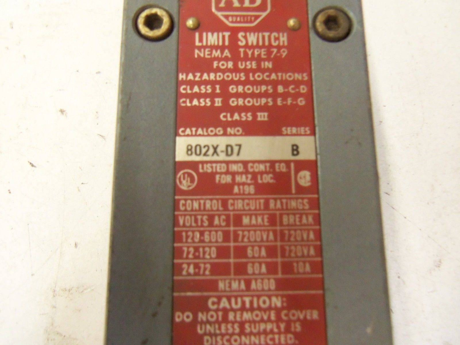 ALLEN BRADLEY 802X-D7 SERIES B *USED*
