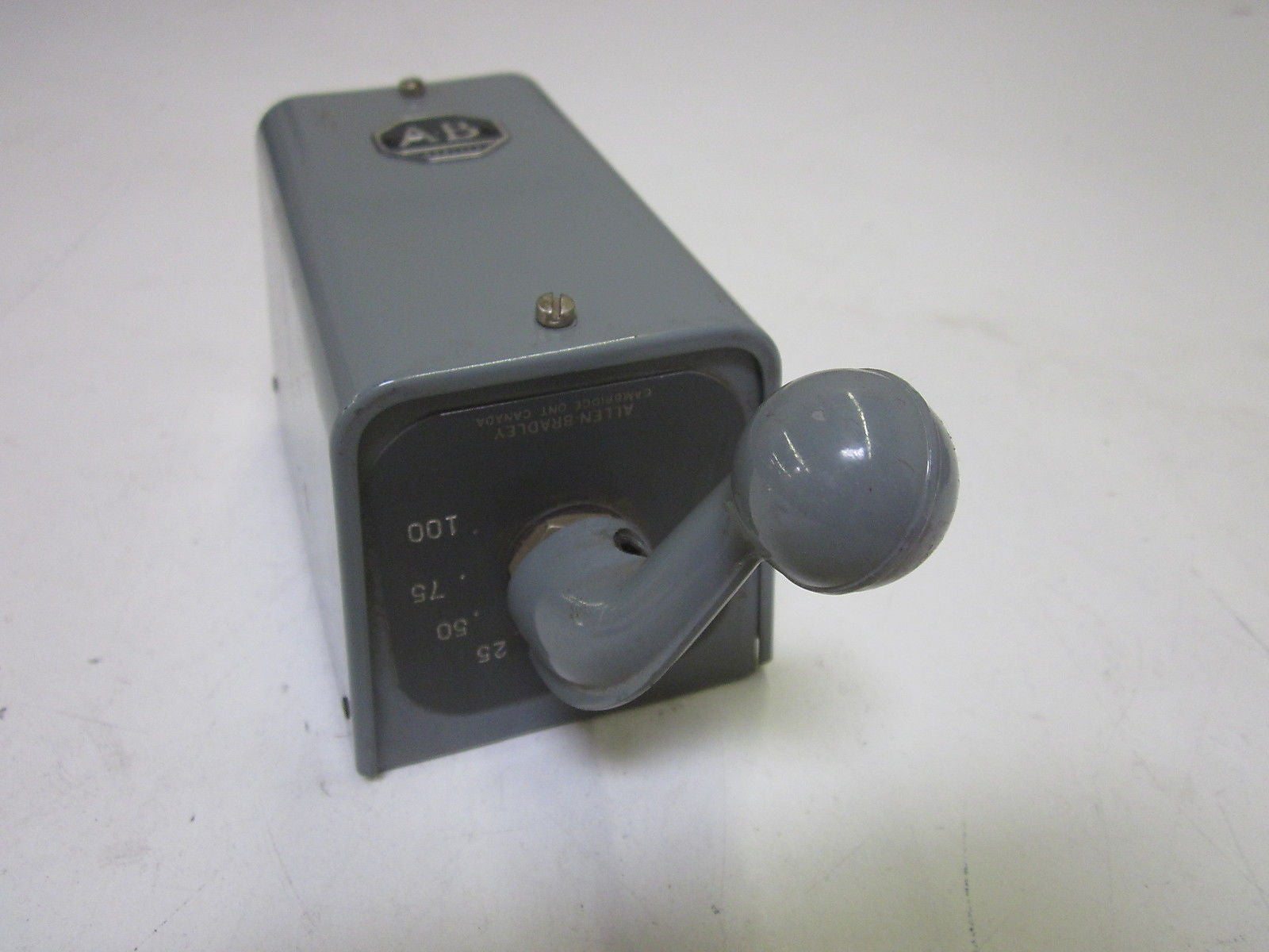 ALLEN BRADLEY 806 DS 125 *USED*