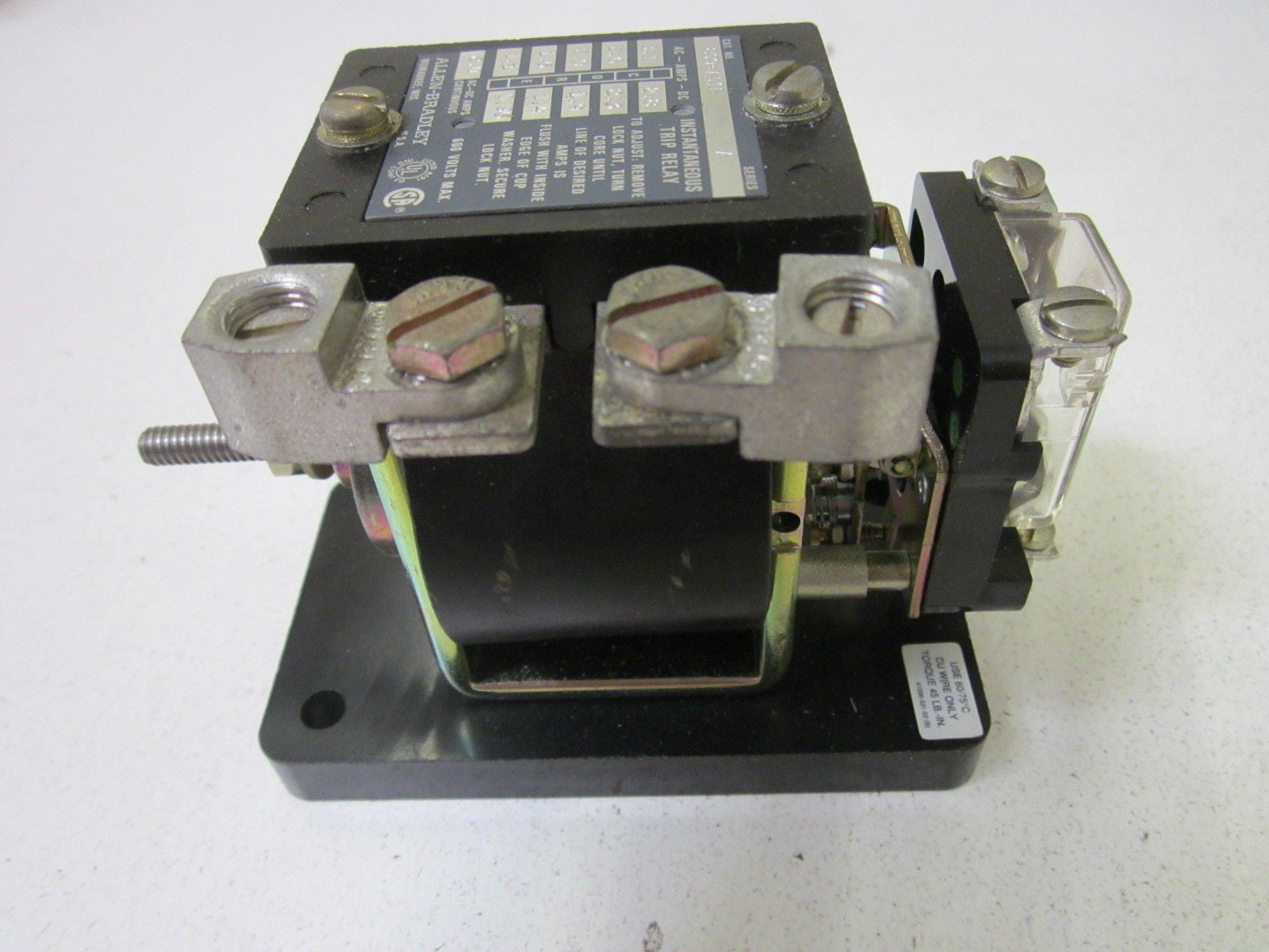 ALLEN BRADLEY 809-A01E SER.A *NEW NO BOX*