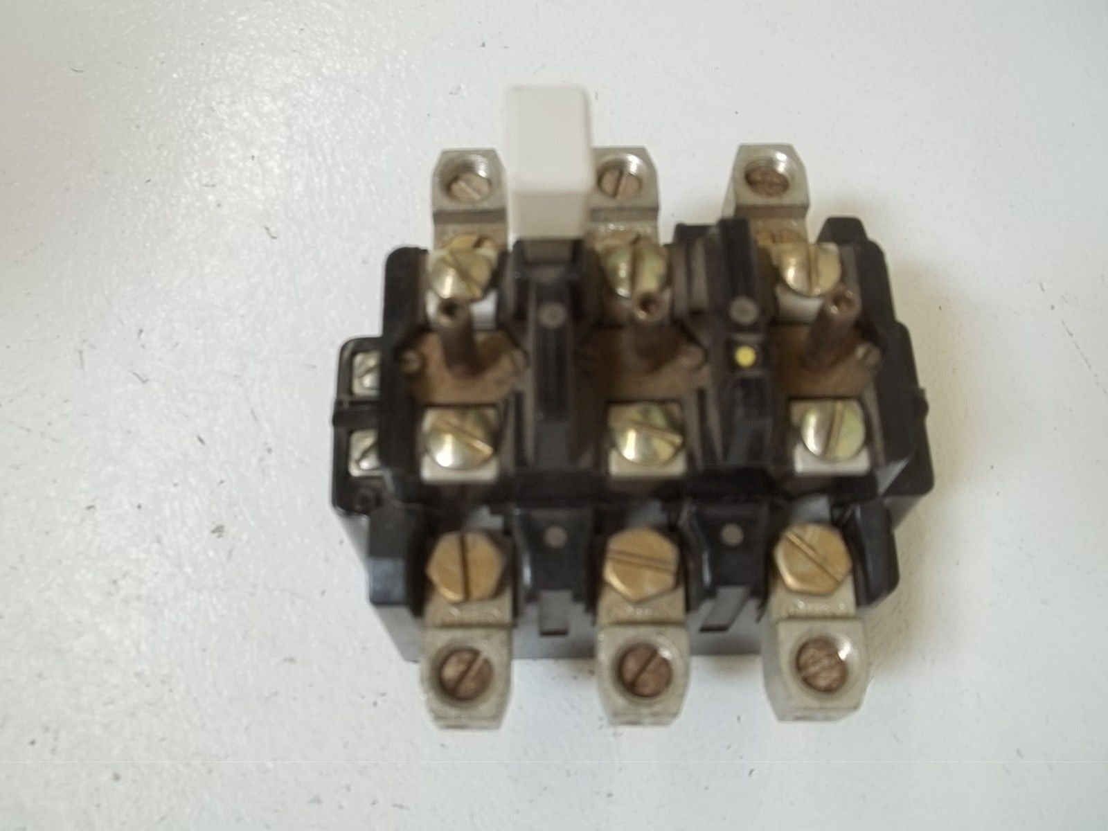 ALLEN BRADLEY 815-COV16 SER.K OVERLOAD RELAY *USED*