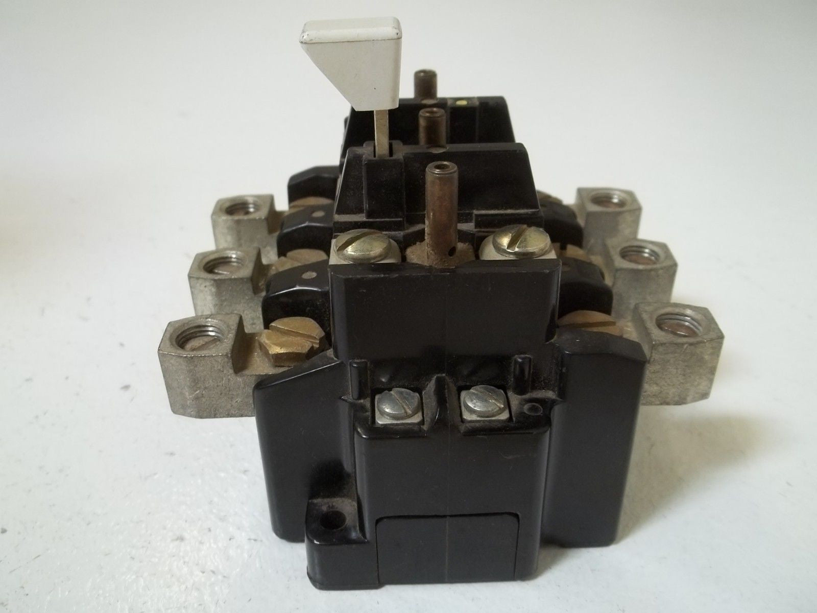 ALLEN BRADLEY 815-COV16 SER.K OVERLOAD RELAY *USED*