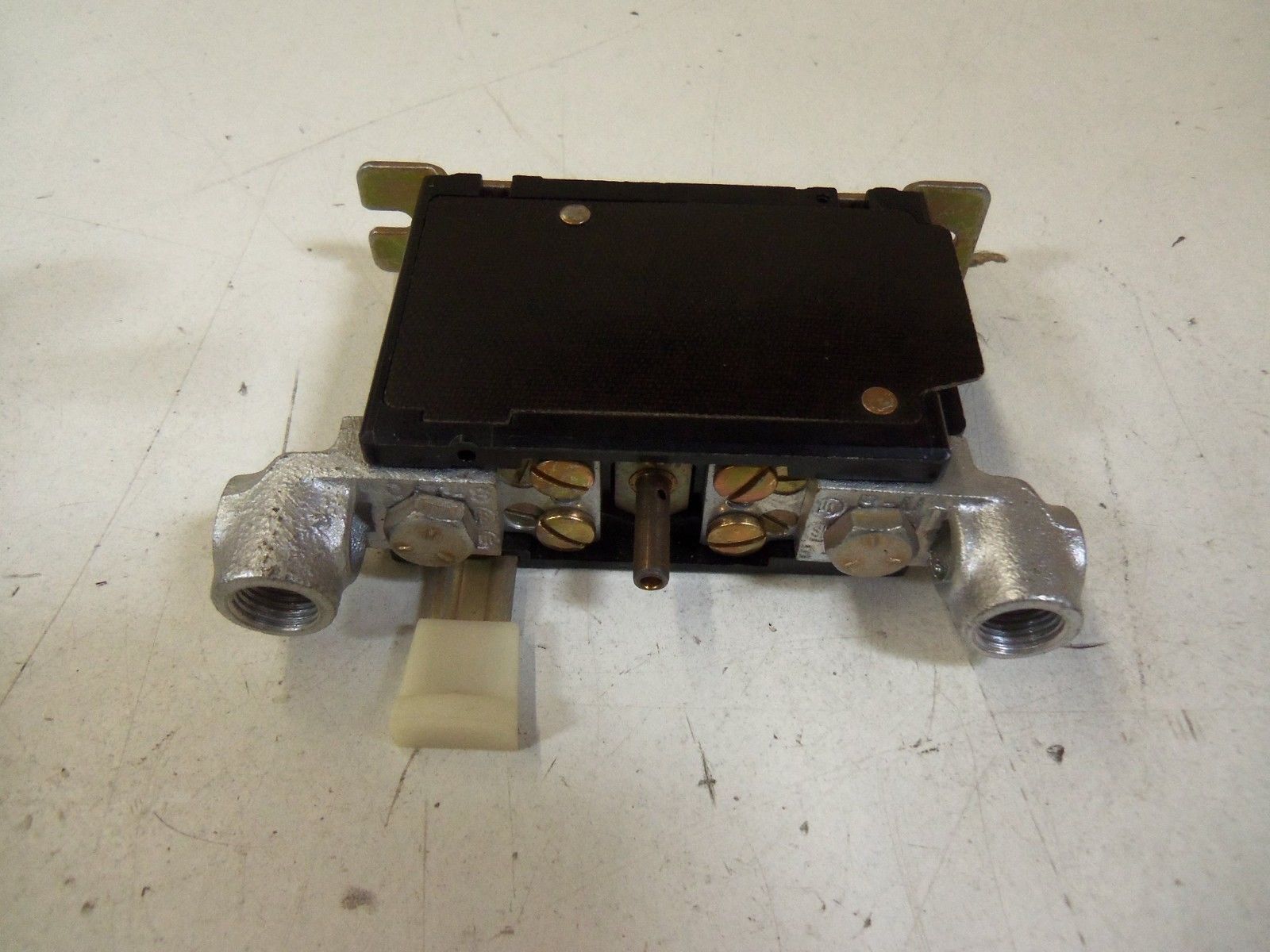 ALLEN BRADLEY 815-DOV4 SER. K OVERLOAD RELAY *NEW NO BOX*