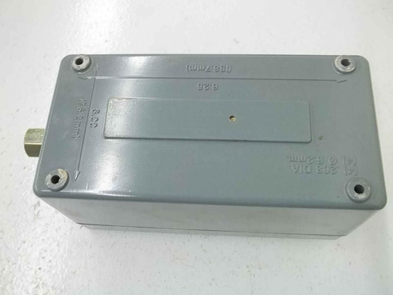 ALLEN BRADLEY 836-C4JX15 SER.B *NEW NO BOX*