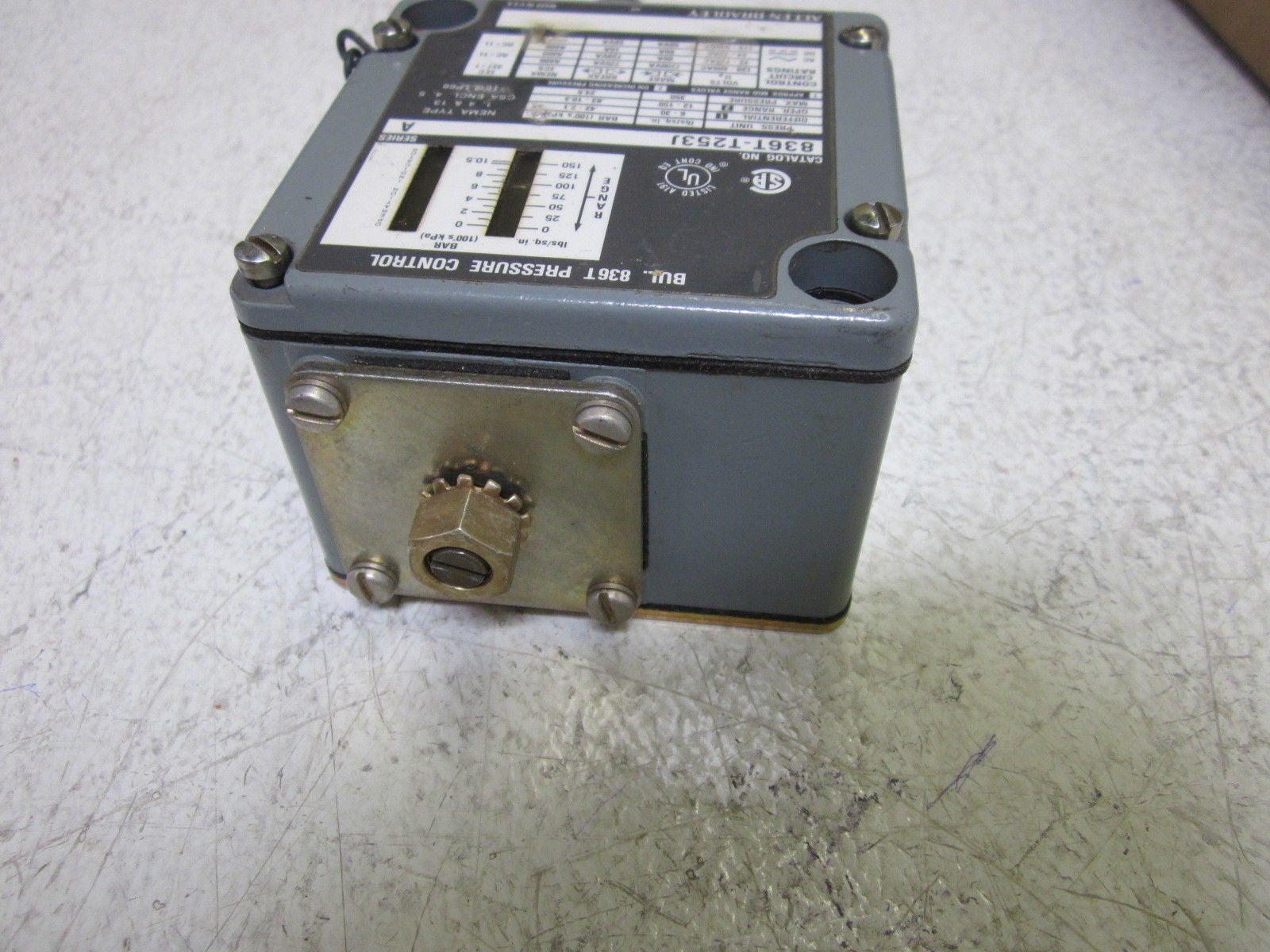 ALLEN BRADLEY 836T-T253J SER.A  PRESSURE CONTROL SWITCH  *USED*