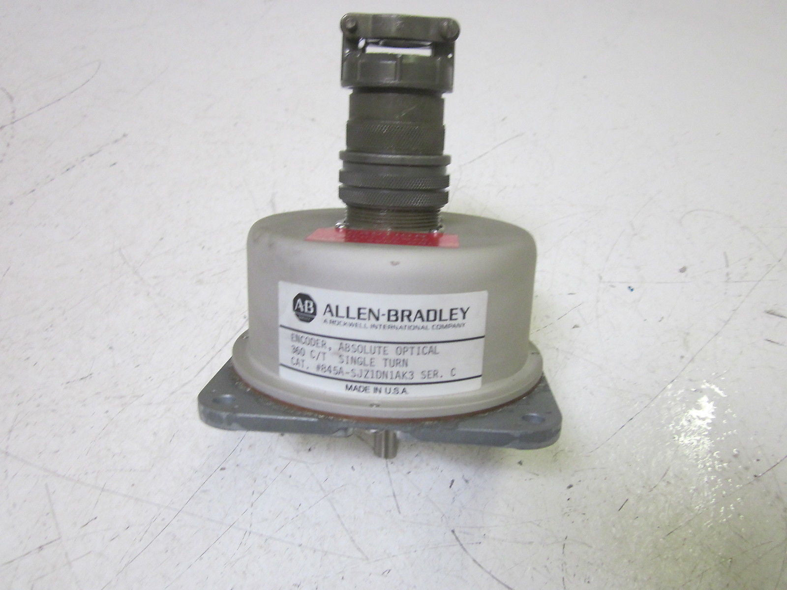 ALLEN BRADLEY 845A-SJZ1DN1AK3 SER.C ABSOLUTE OPTICAL ENCODER *USED*