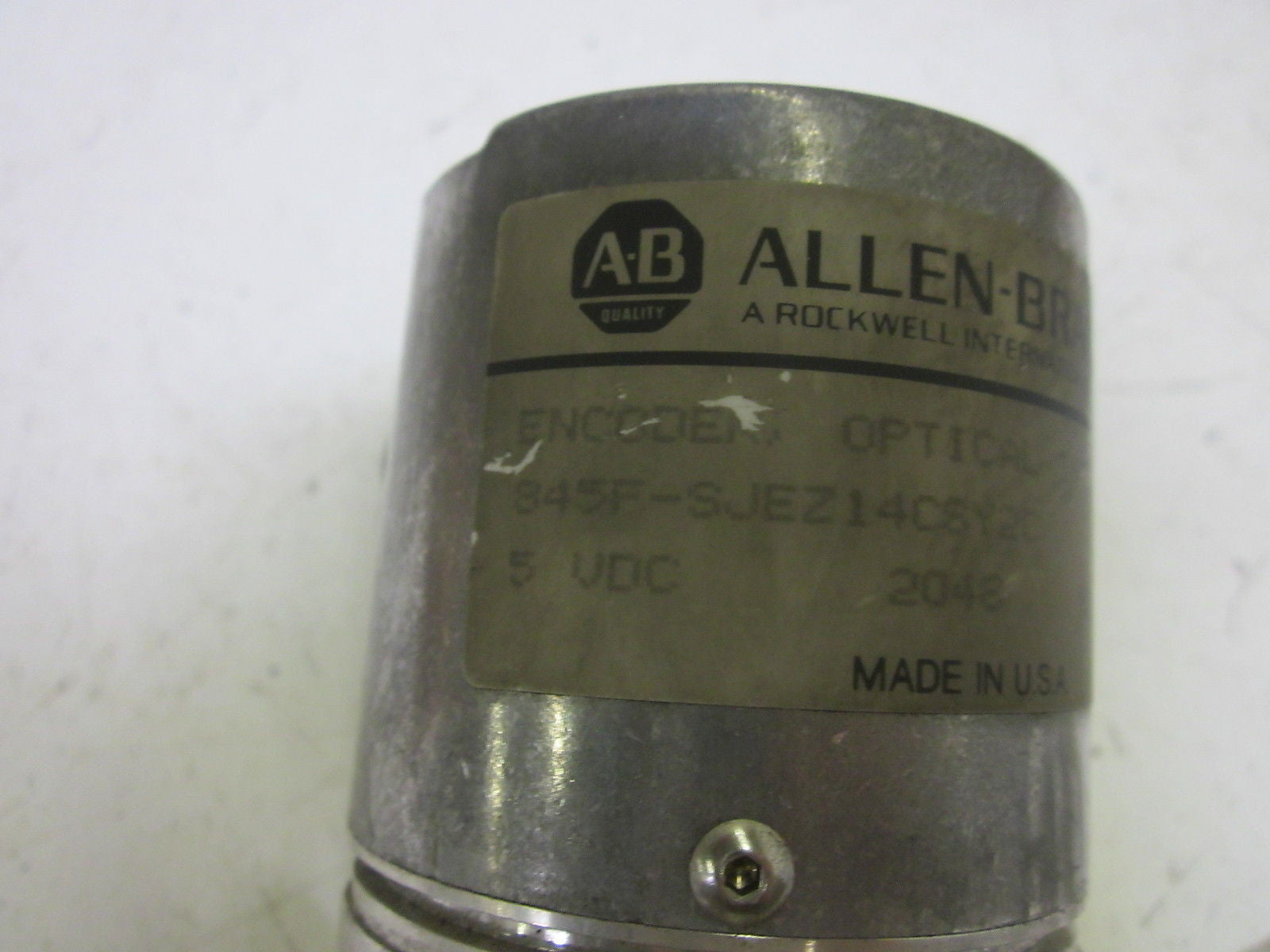 ALLEN BRADLEY 845F-SJEZ14CSY2C SER.B ENCODER *USED*
