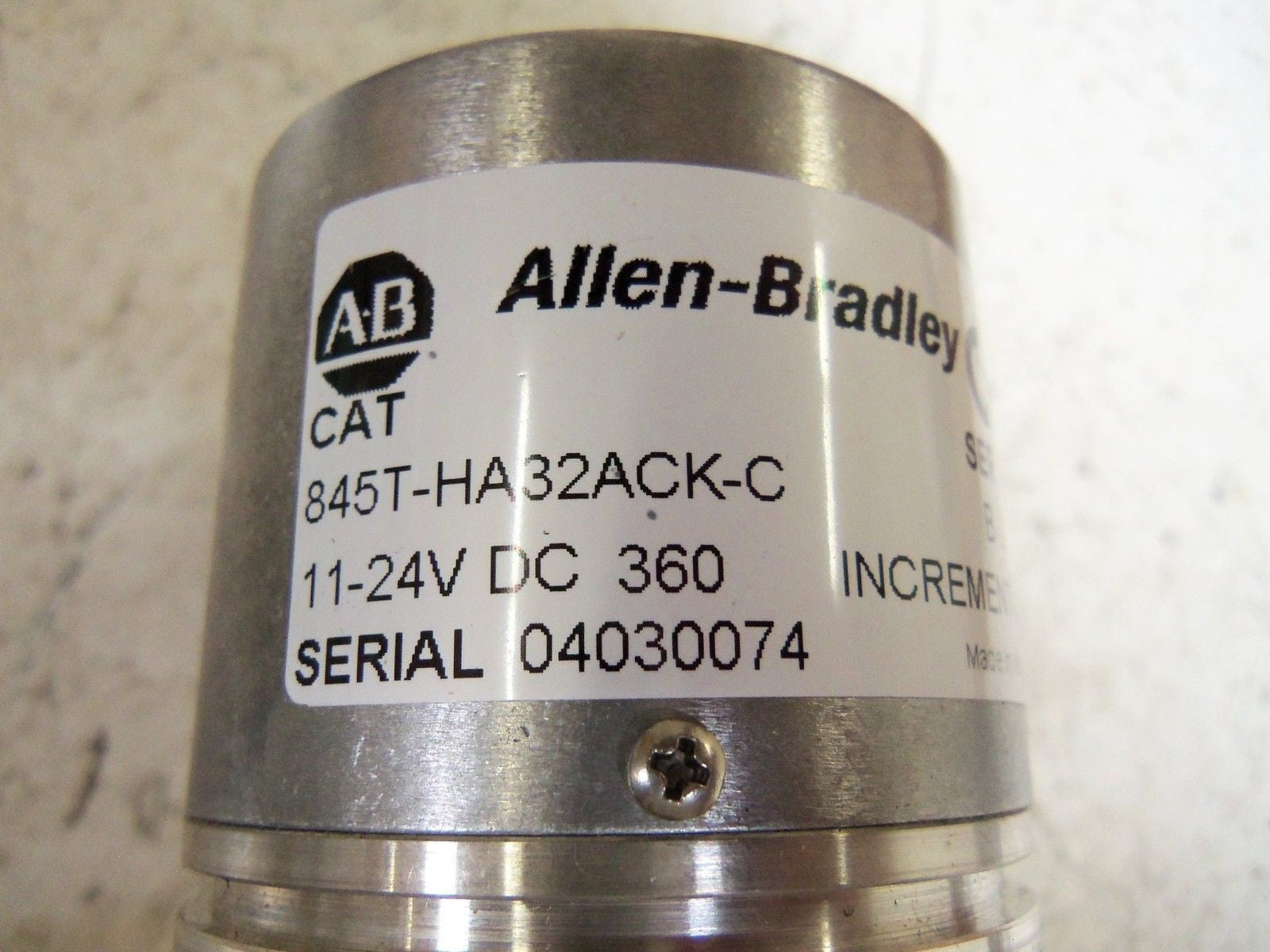 ALLEN BRADLEY 845T-HA32ACK-C SERIES B ENCODER *NEW IN BOX*