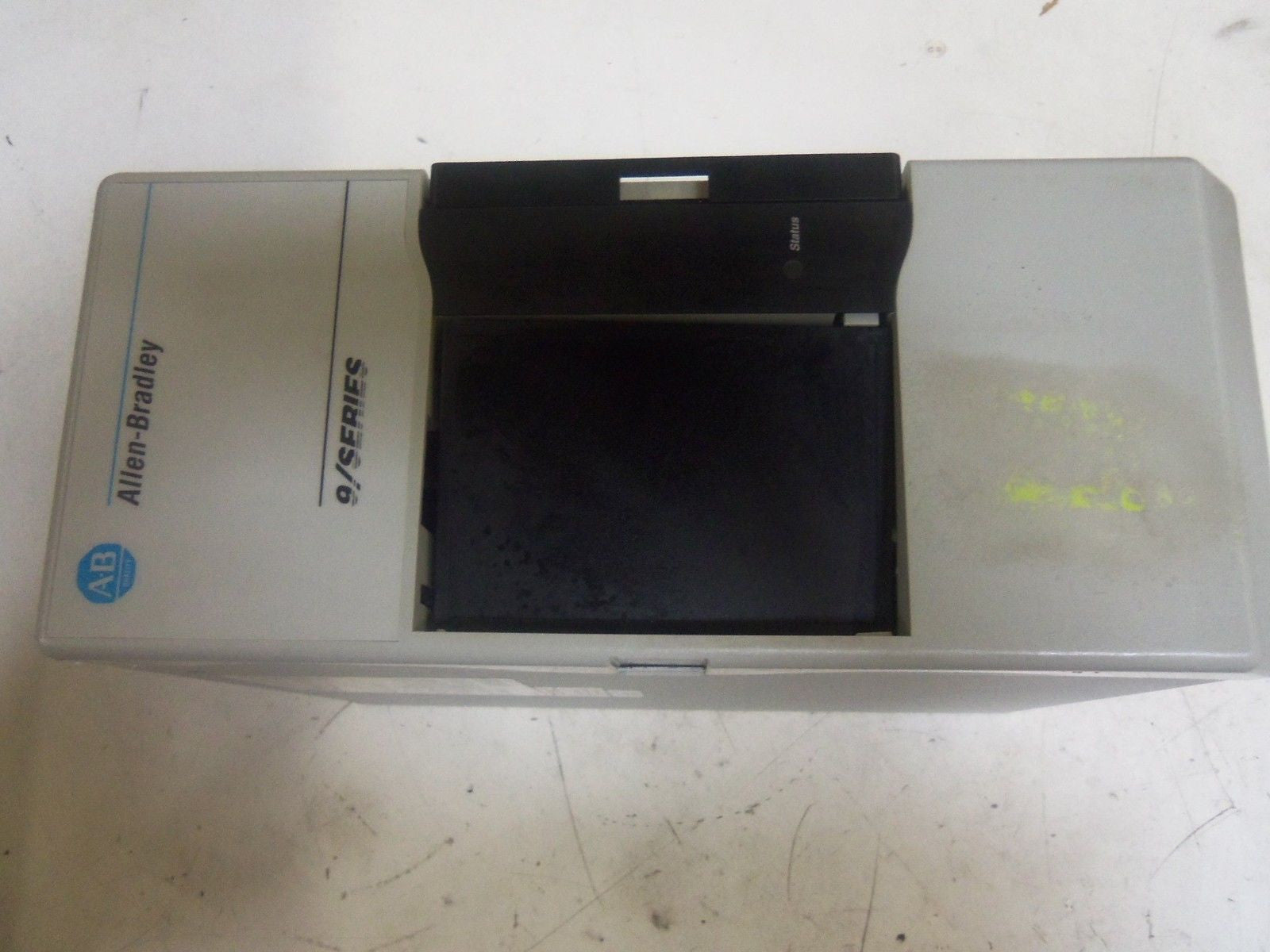ALLEN BRADLEY 8520-S5 *USED*