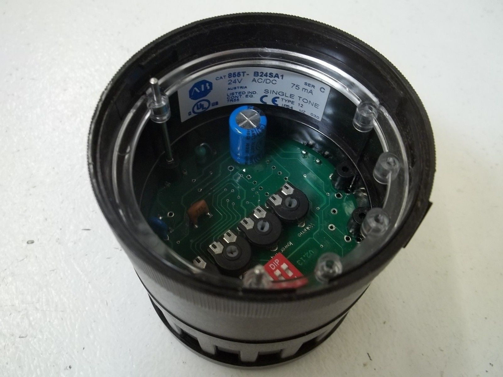 ALLEN BRADLEY 855T-B24SA1 SER.C STACK LIGHT BLACK HOUSING SINGLE TONE 24V *USED*