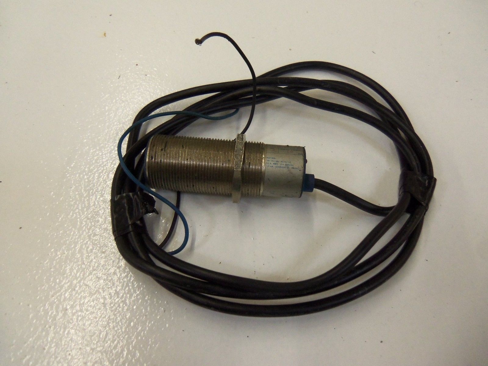 ALLEN BRADLEY 871C-C10A30-16 SERIES A *USED*