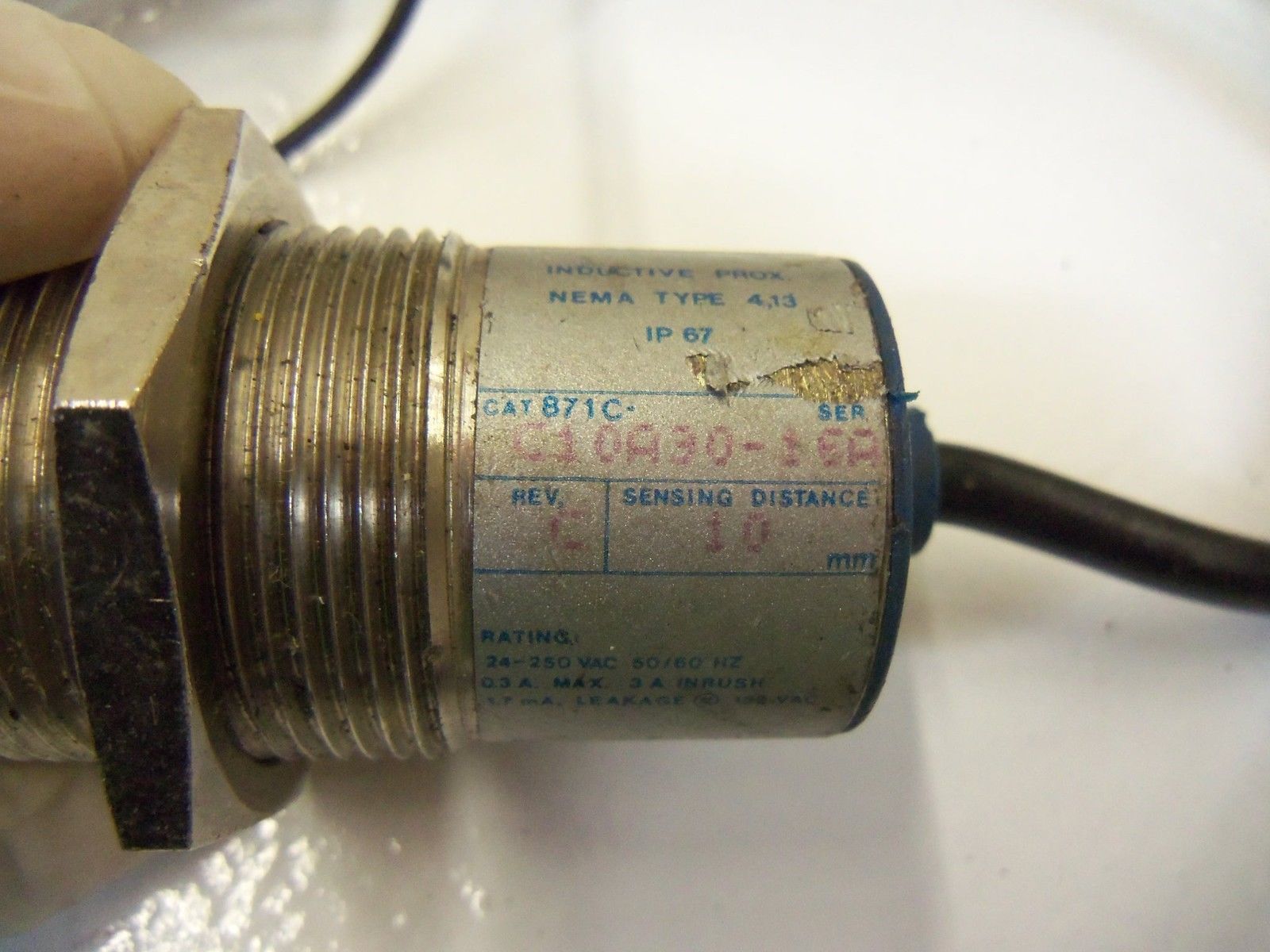 ALLEN BRADLEY 871C-C10A30-16 SERIES A *USED*