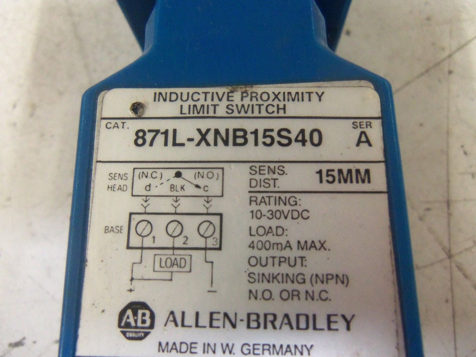 ALLEN BRADLEY 871L-XNB15S40 SER. A INDUCTIVE PROXIMITY LIMIT SWITCH *USED*