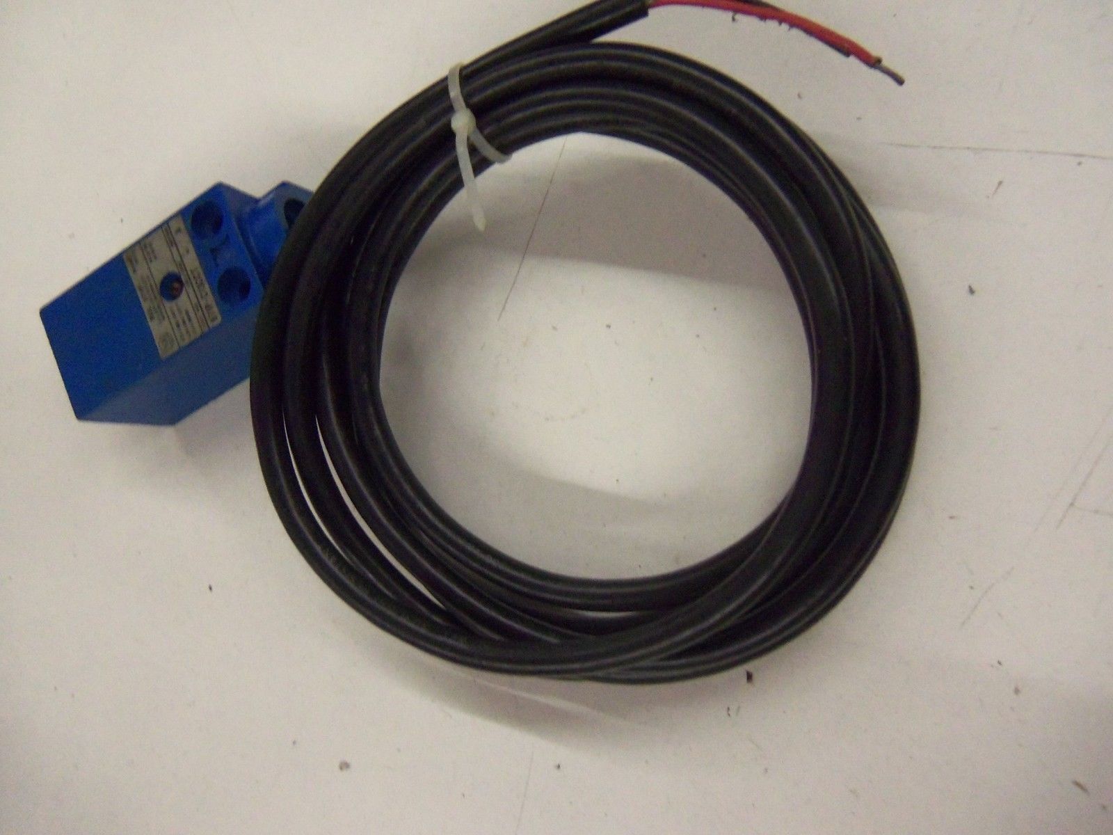 ALLEN BRADLEY 871P-C13CCT SERIES A *USED*