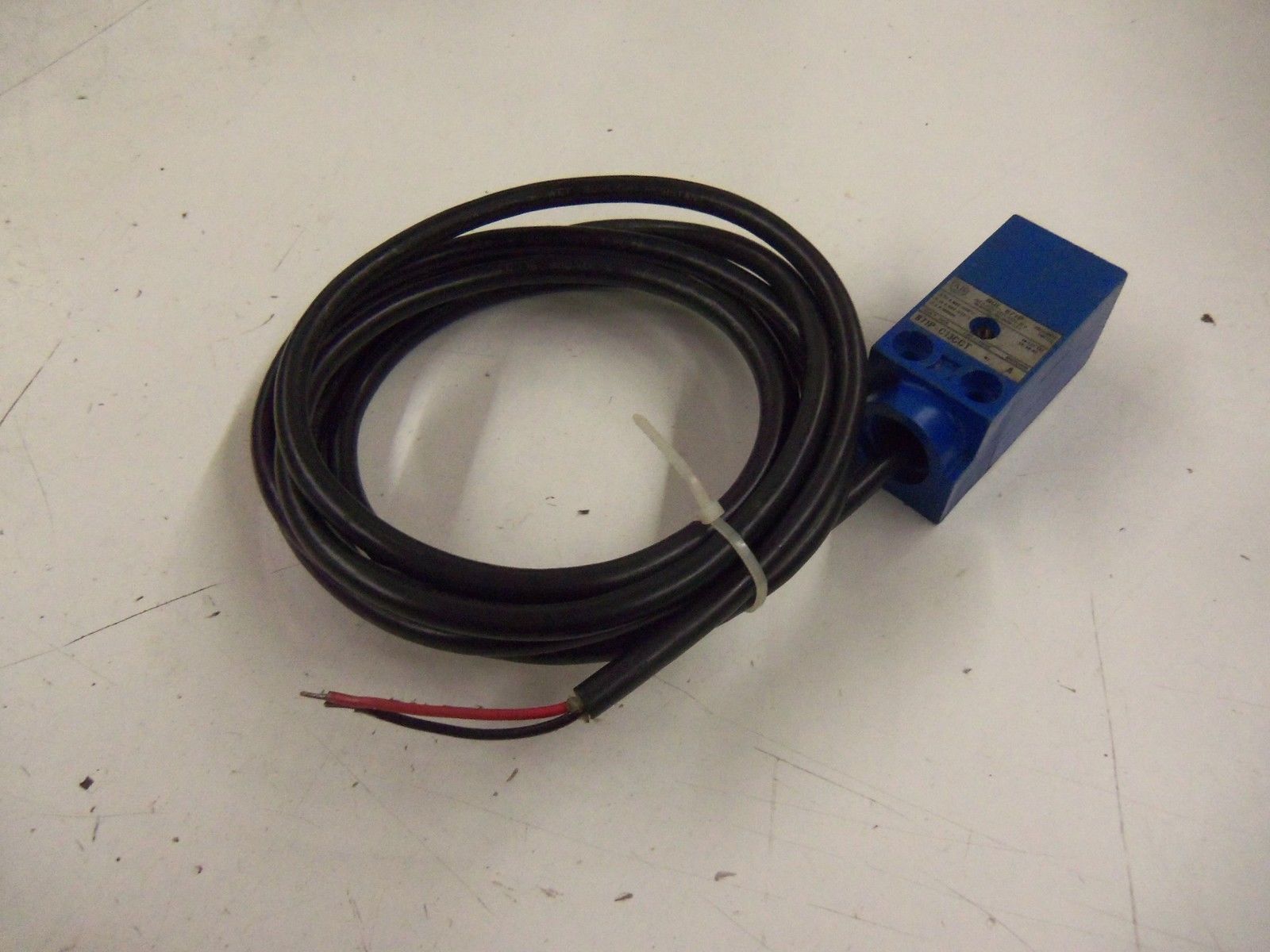 ALLEN BRADLEY 871P-C13CCT SERIES A *USED*