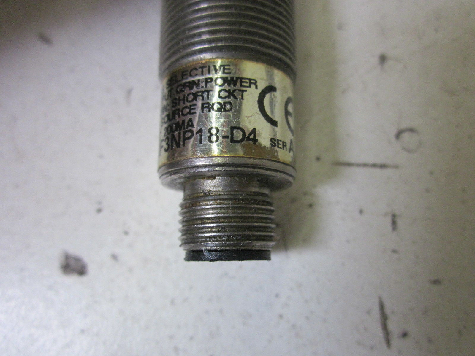 ALLEN BRADLEY 871TM-DF3NP18-D4 SER.A *USED*