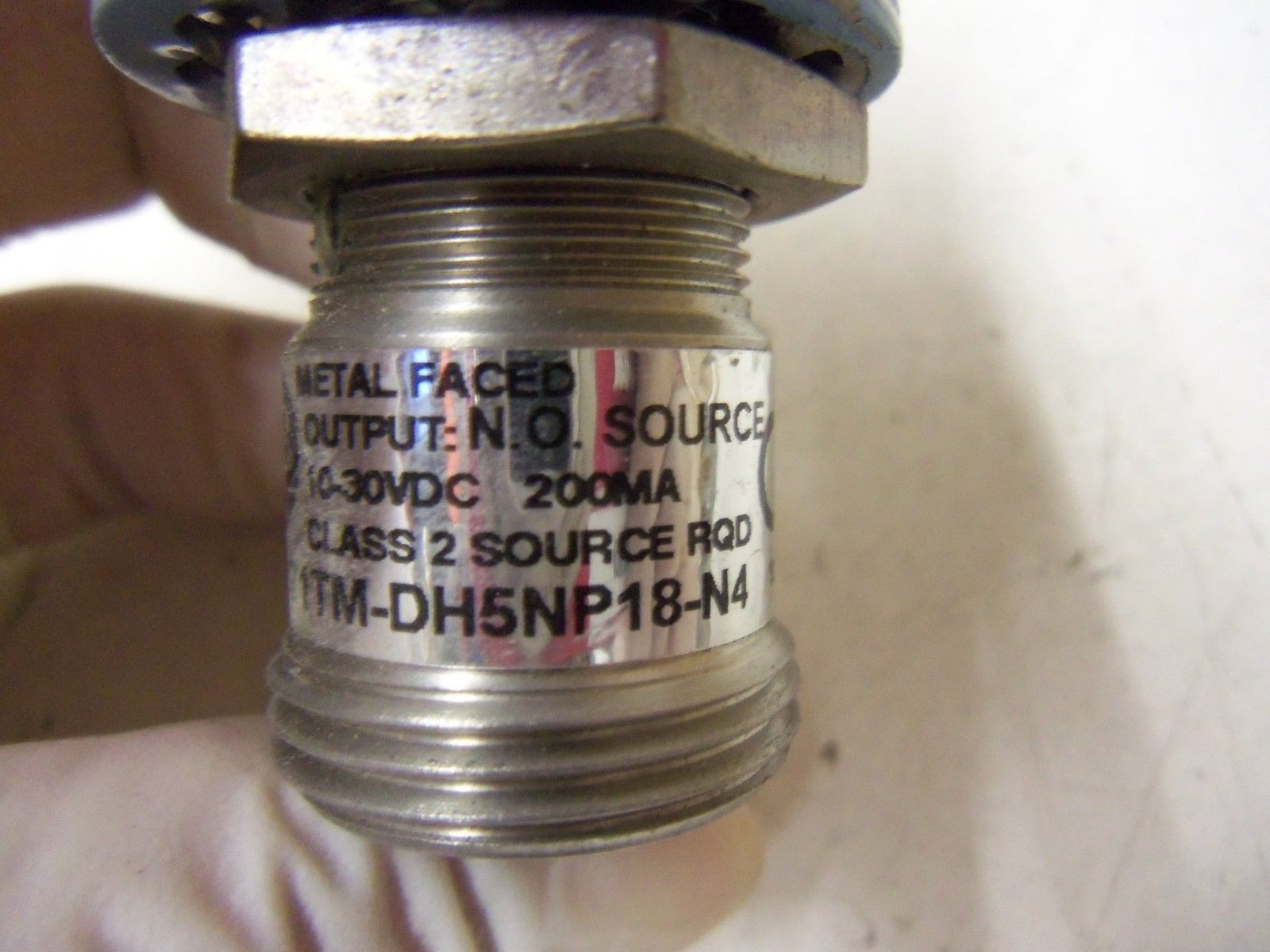 ALLEN BRADLEY 871TM-DH5NP18-N4 SERIES A *USED*