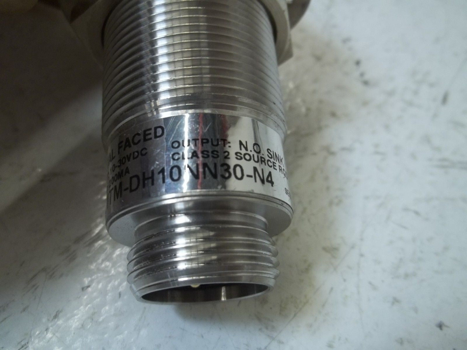 ALLEN BRADLEY 871TM-DH10NN30-N4 SER.A *USED*