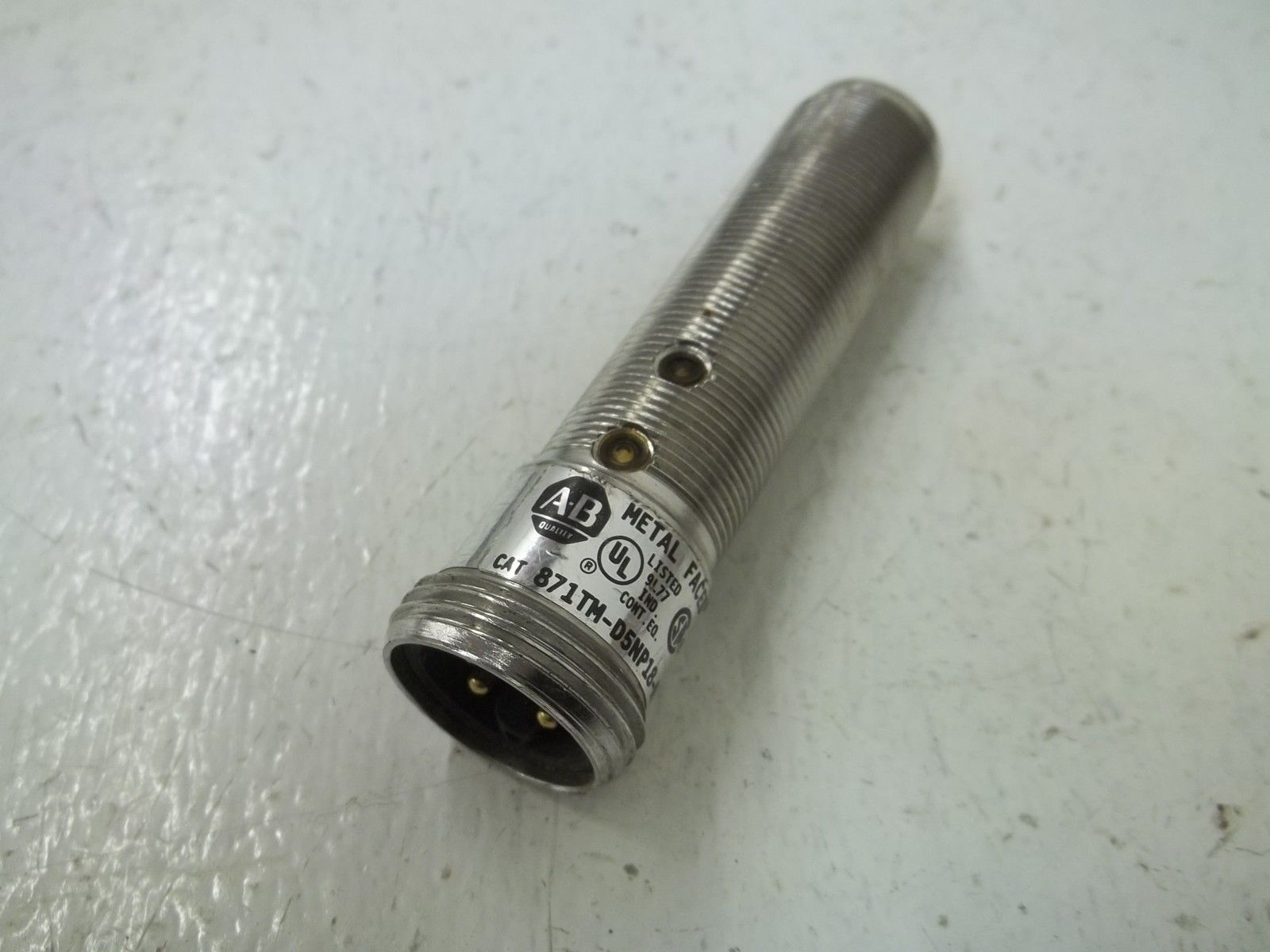 ALLEN BRADLEY 871TM-D5NP18-N4 SER.A *USED*