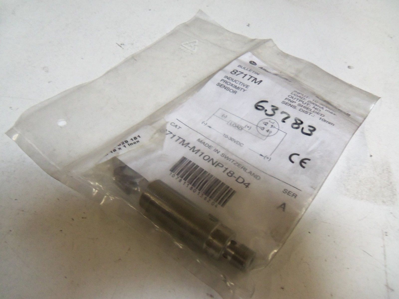 ALLEN BRADLEY 871TM-M10NP18-D4 SERIES A *NEW IN BAG*