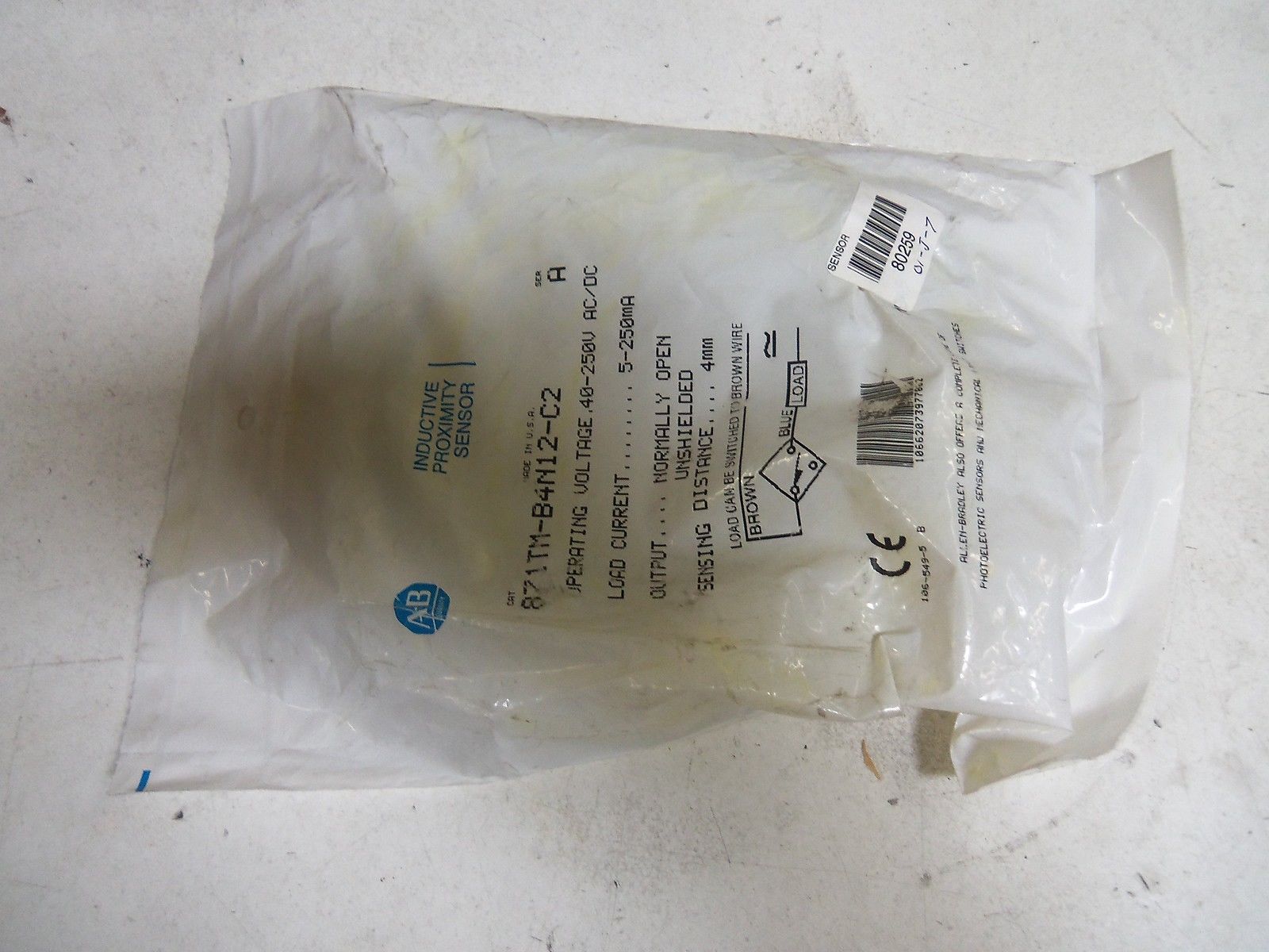 ALLEN BRADLEY 871TM-B4N12-C2 SERIES A *NEW IN FACTORY BAG*