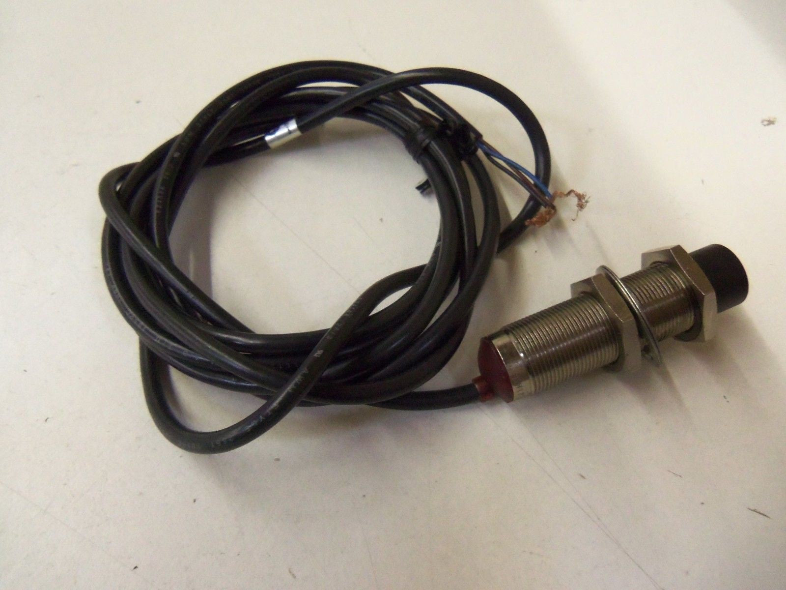 ALLEN BRADLEY 872C-D8NP18-E2 SERIES C *USED*