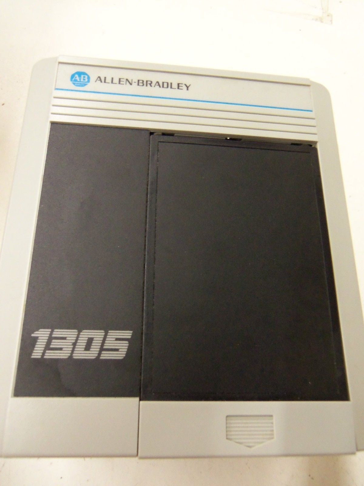 ALLEN BRADLEY 1305-BA04A SER. C AC DRIVE *NEW IN BOX*