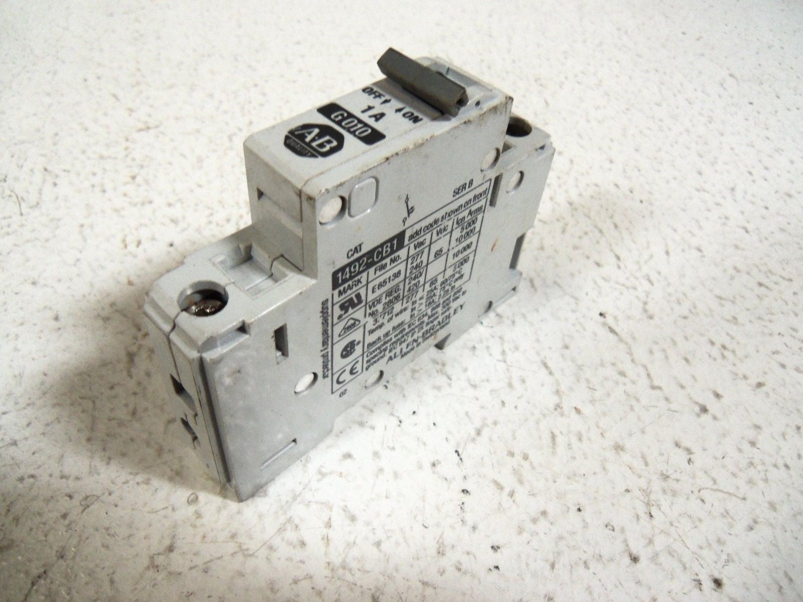 ALLEN BRADLEY 1492-CB1G010 SER. B CIRCUIT BREAKER 1A *USED*