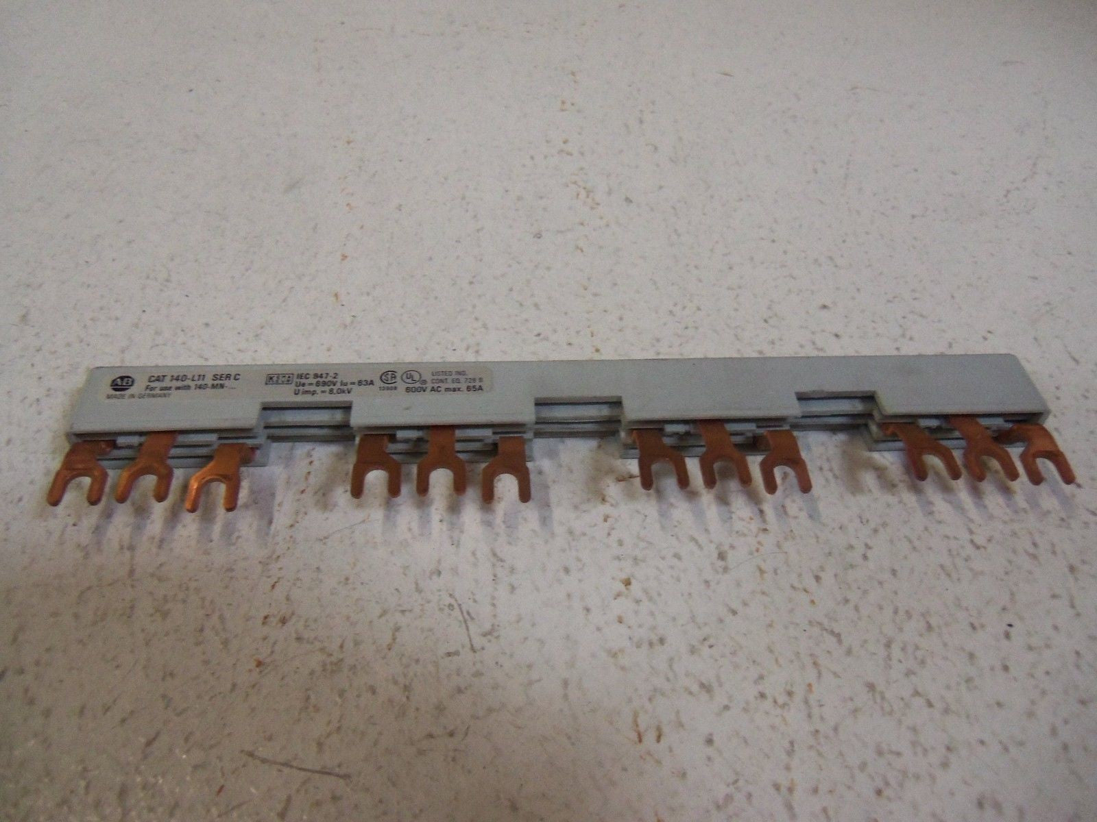ALLEN BRADLEY 140-L11 SER. C COMMONING LINK *USED*