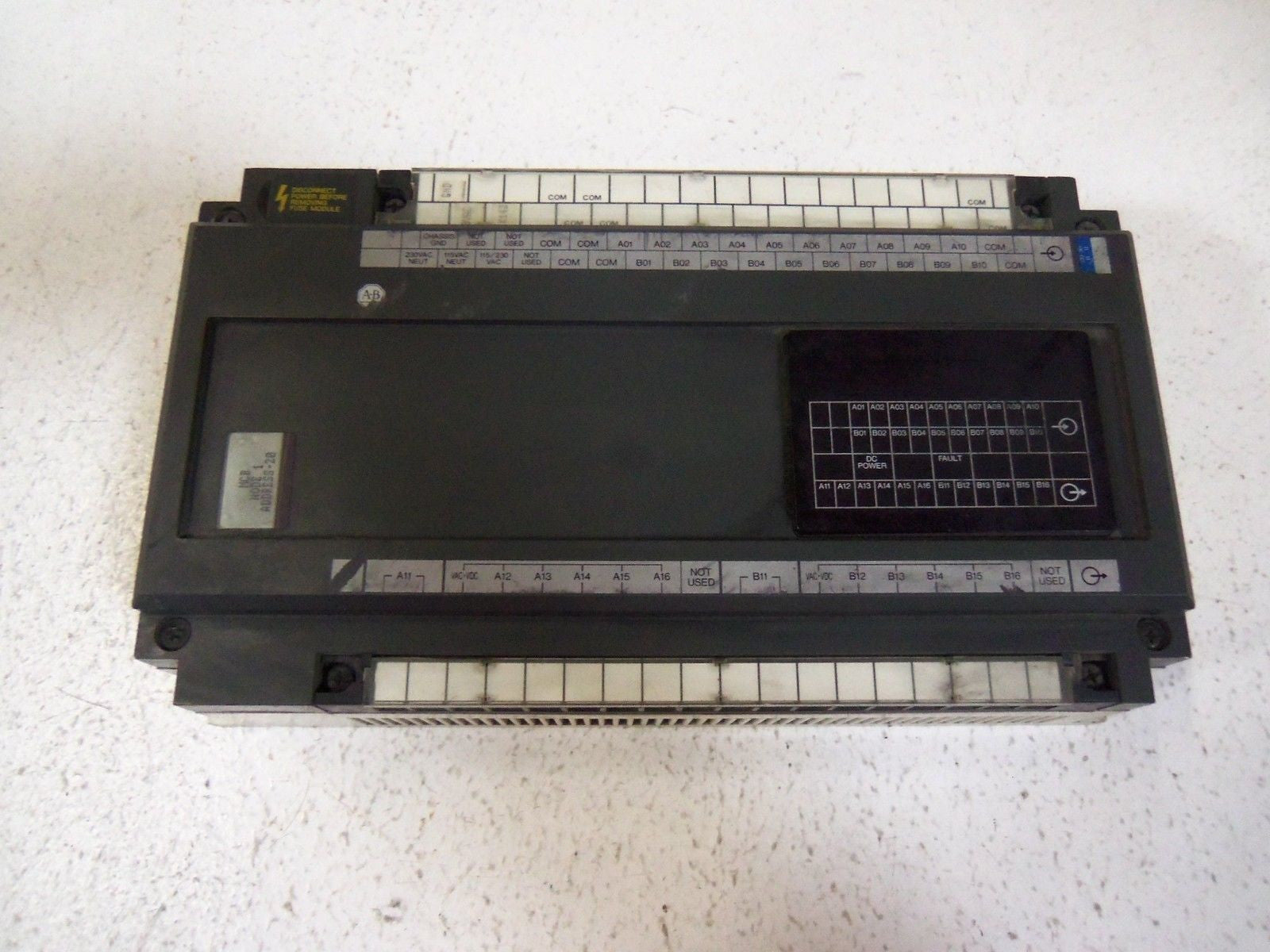ALLEN BRADLEY 8500-E153 SER. A DIGITAL I/O MODULE (AS PICTURED) *USED*