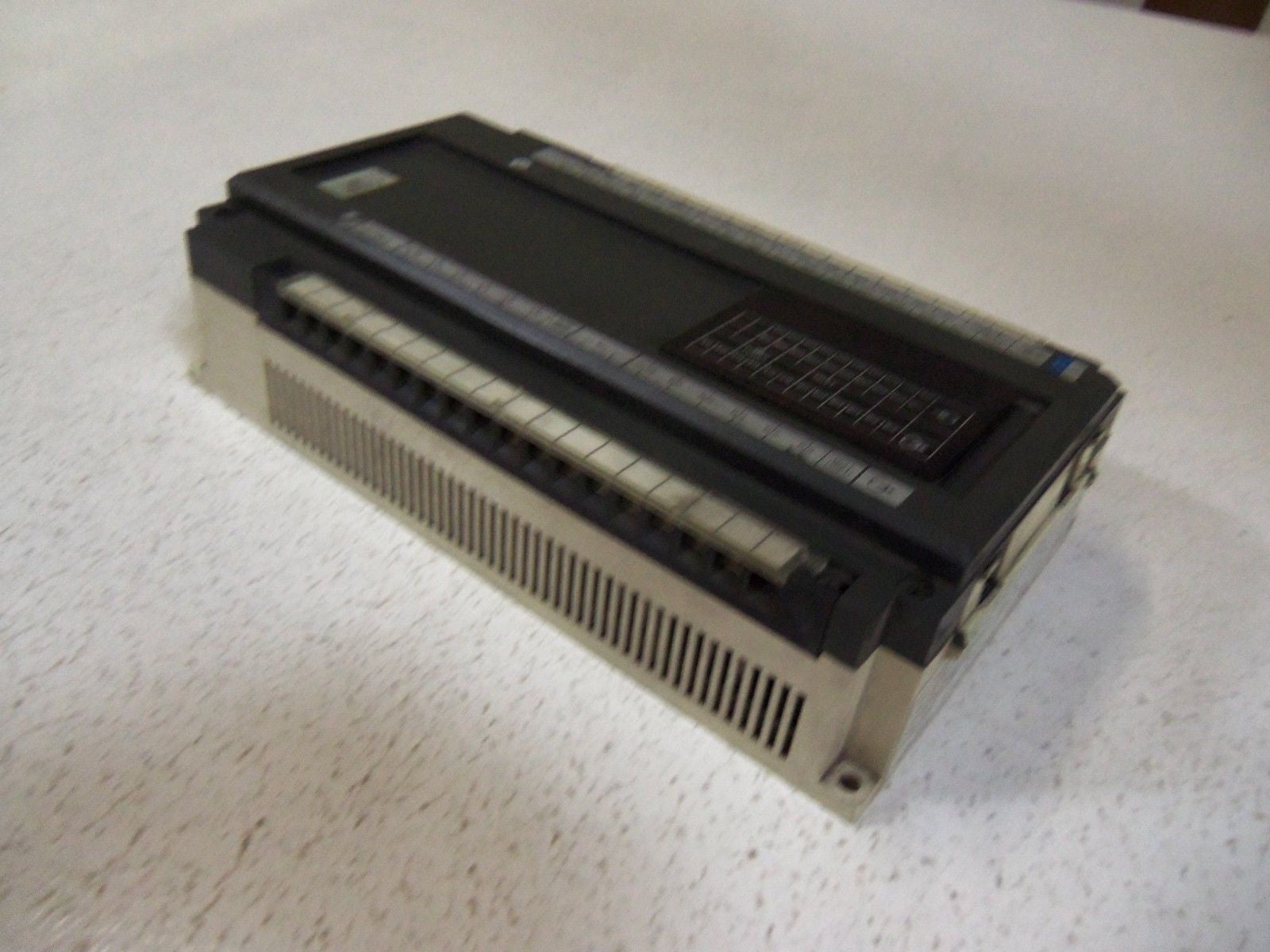 ALLEN BRADLEY 8500-E153 SER. A DIGITAL I/O MODULE (AS PICTURED) *USED*