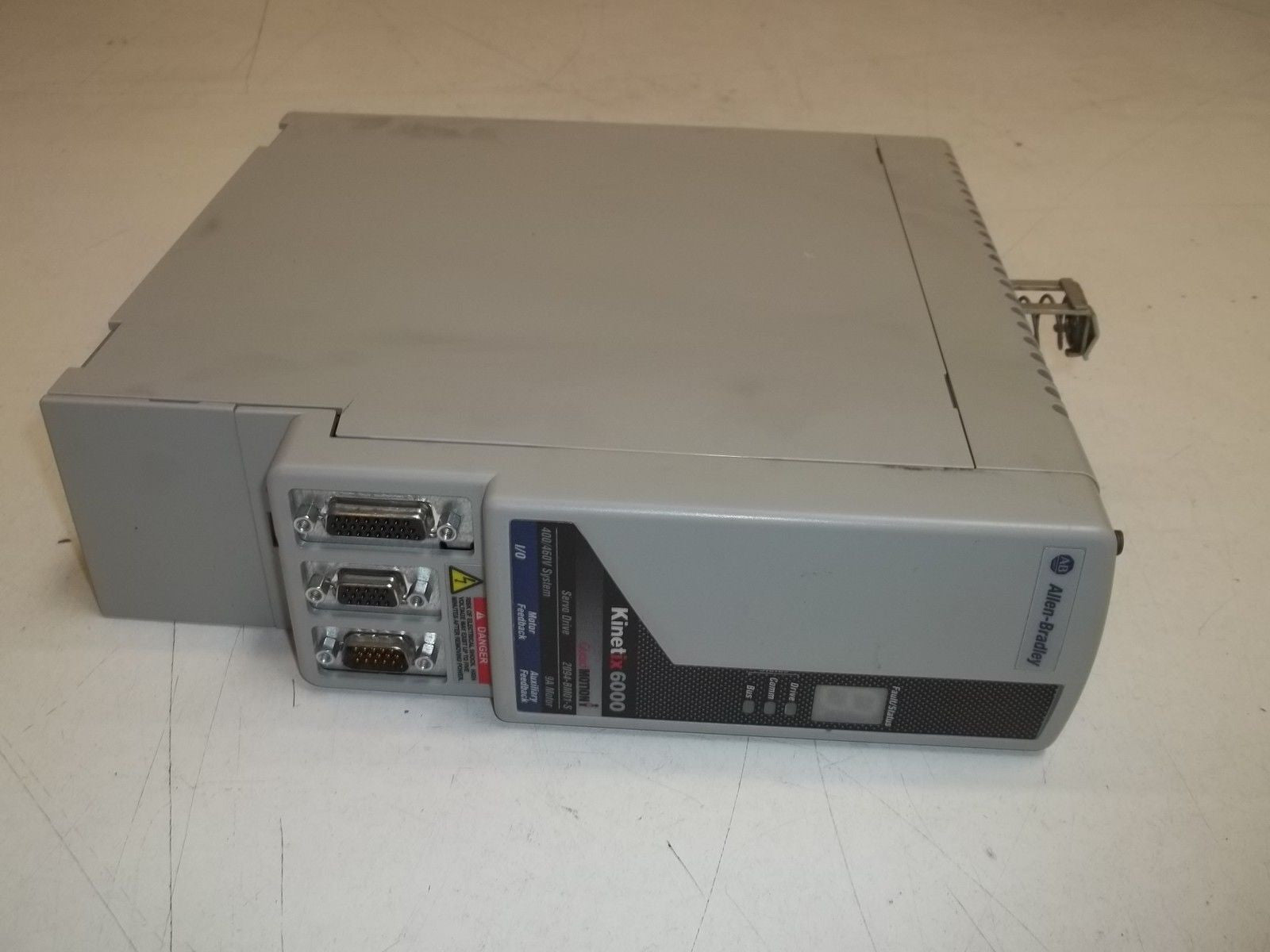 ALLEN BRADLEY 2094-BM01-S SER. B F/W 1.111 *USED*