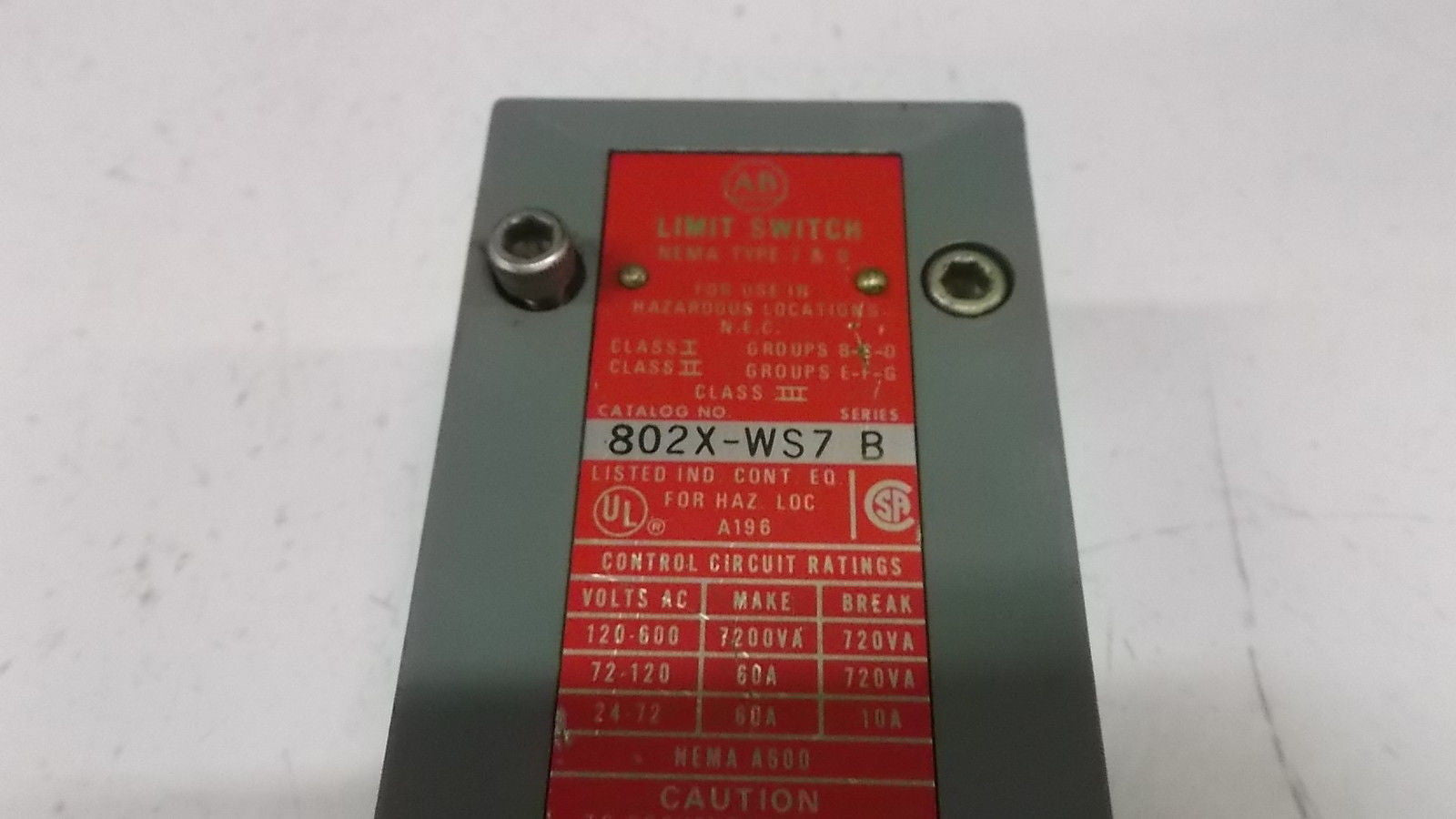 ALLEN BRADLEY LIMIT SWITCH 802X-WS7 SERIES B *USED*