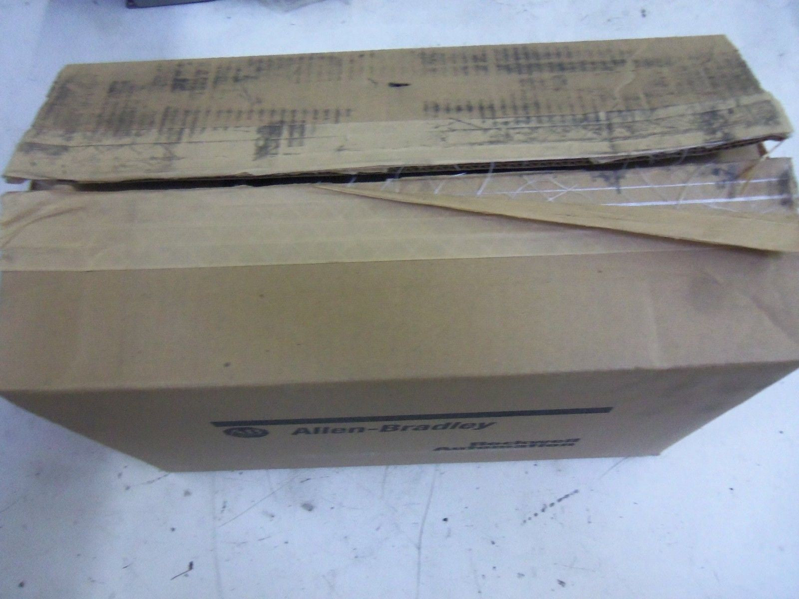 ALLEN BRADLEY MPL-B420P-MJ22AA SER. A SERVO MOTOR *NEW IN BOX*