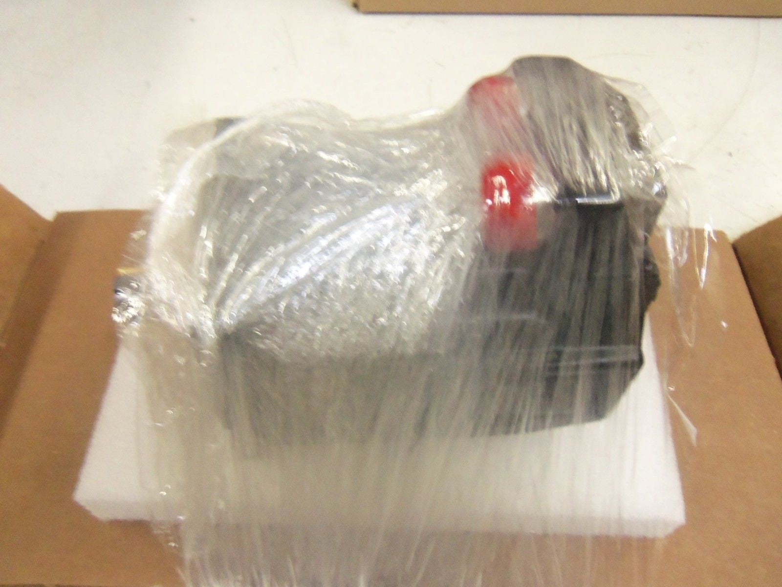 ALLEN BRADLEY MPL-B420P-MJ22AA SER. A SERVO MOTOR *NEW IN BOX*