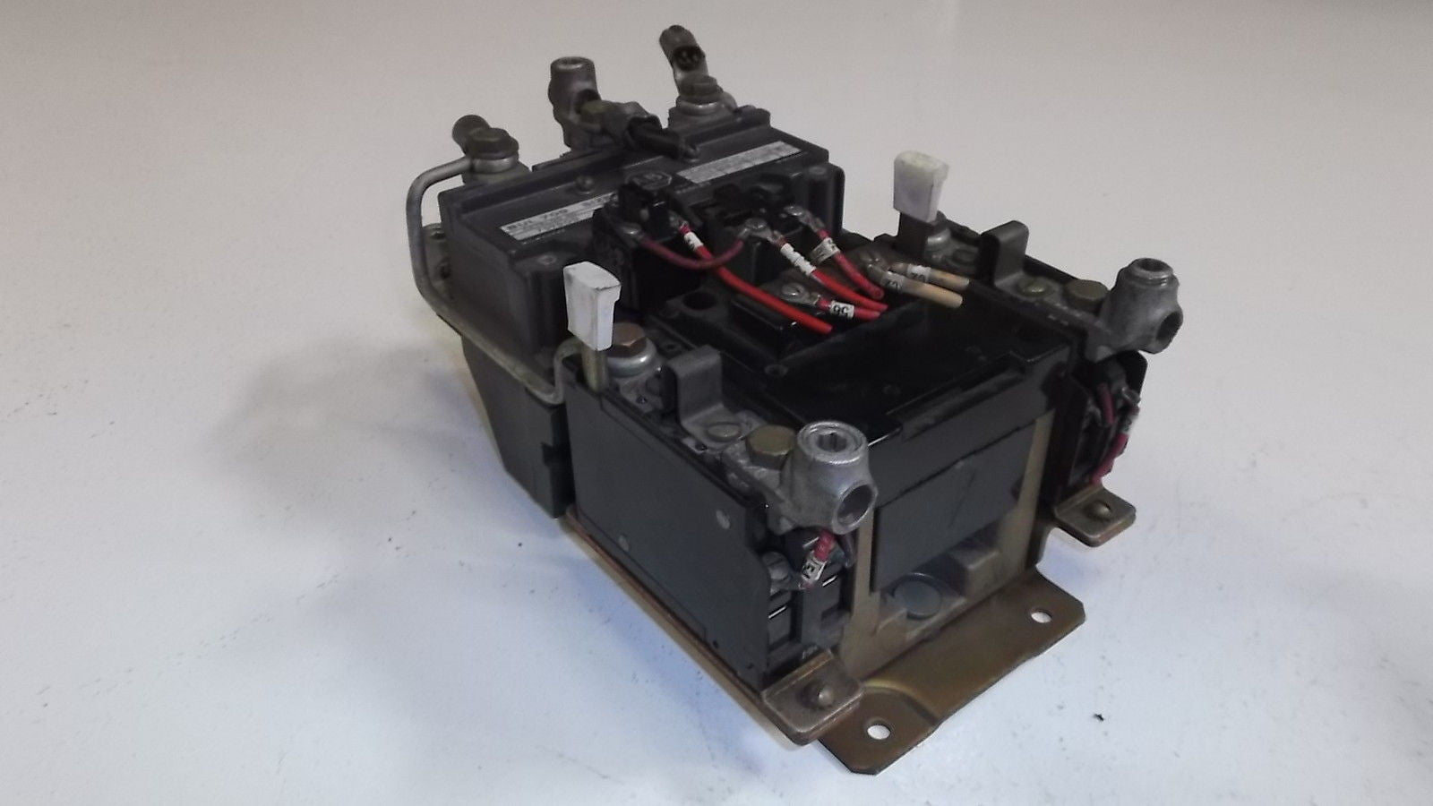 ALLEN BRADLEY STARTER CONTACTOR 709D0D SERIES K *USED*