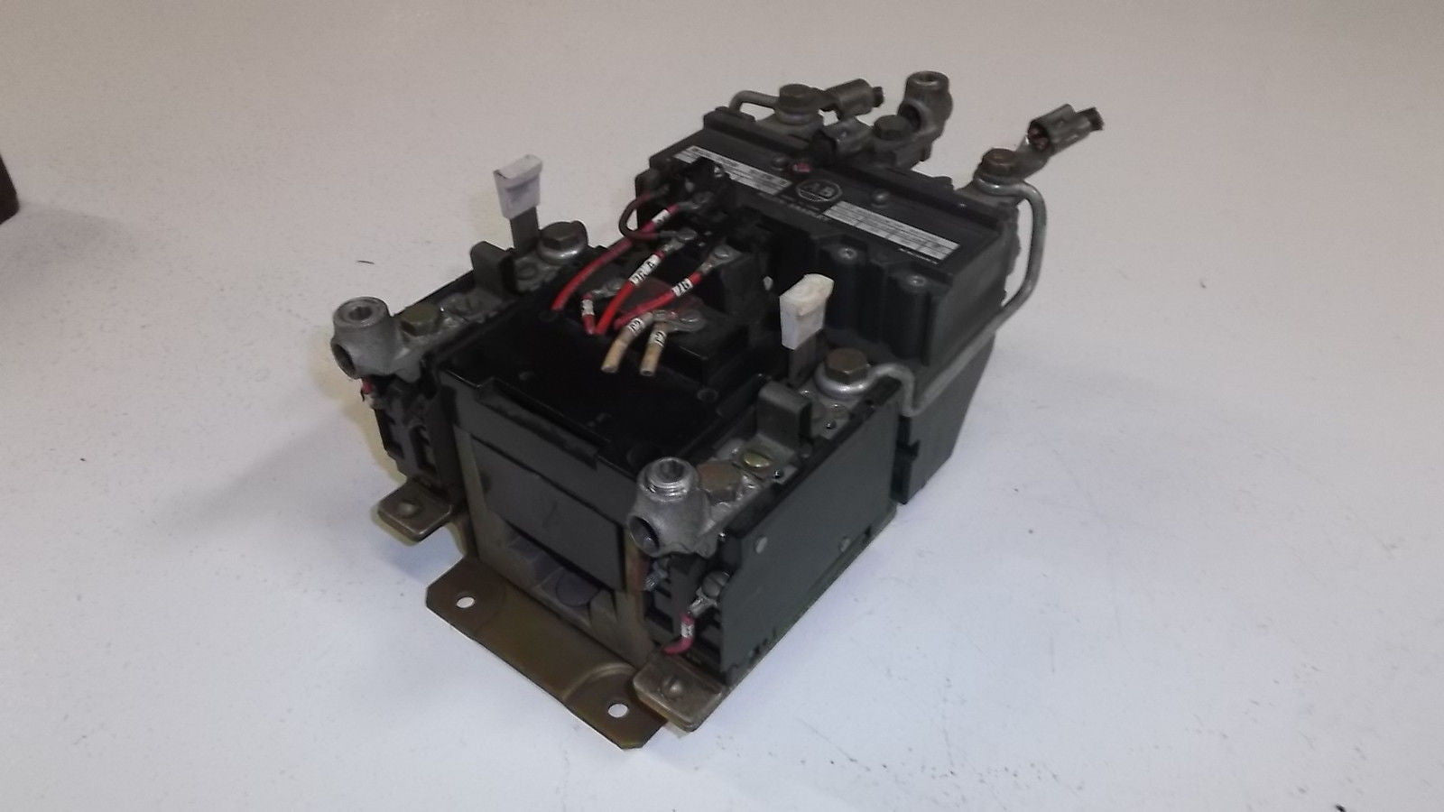 ALLEN BRADLEY STARTER CONTACTOR 709D0D SERIES K *USED*