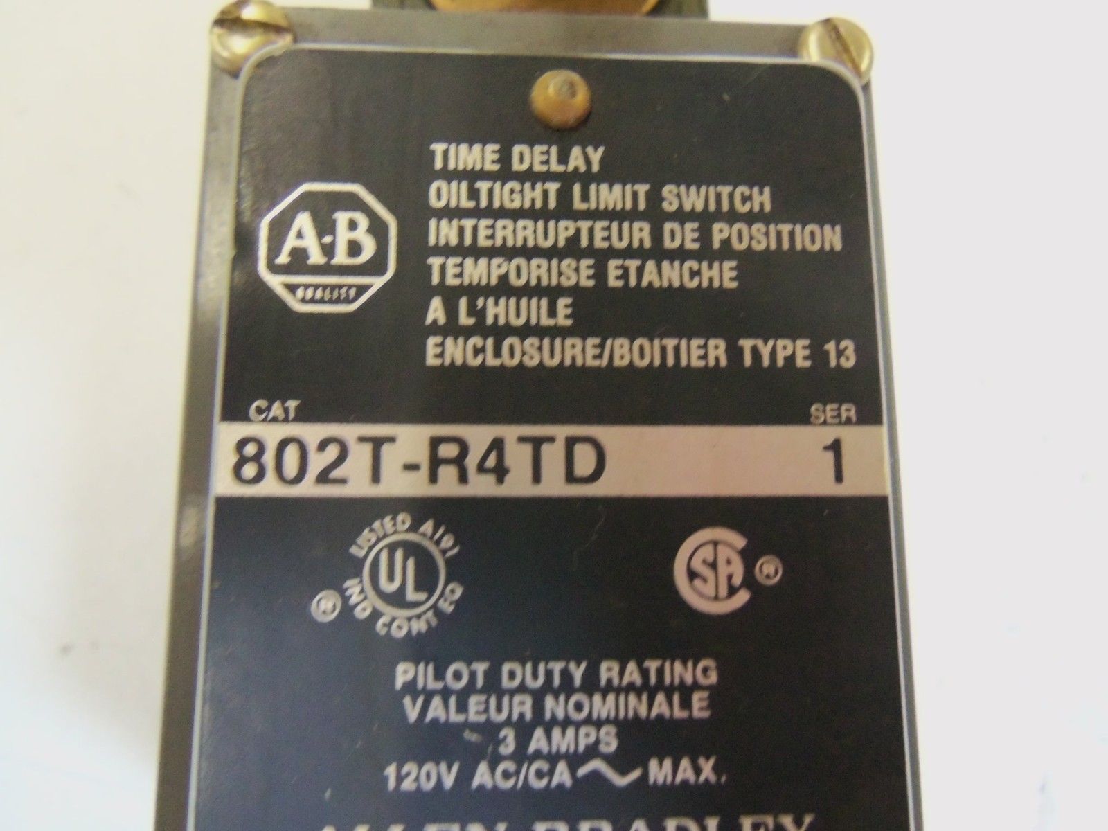 ALLEN BRADLEY TIME DELAY OILTIGHT LIMIT SWITCH 802T-R4TD SERIES 1 *USED*
