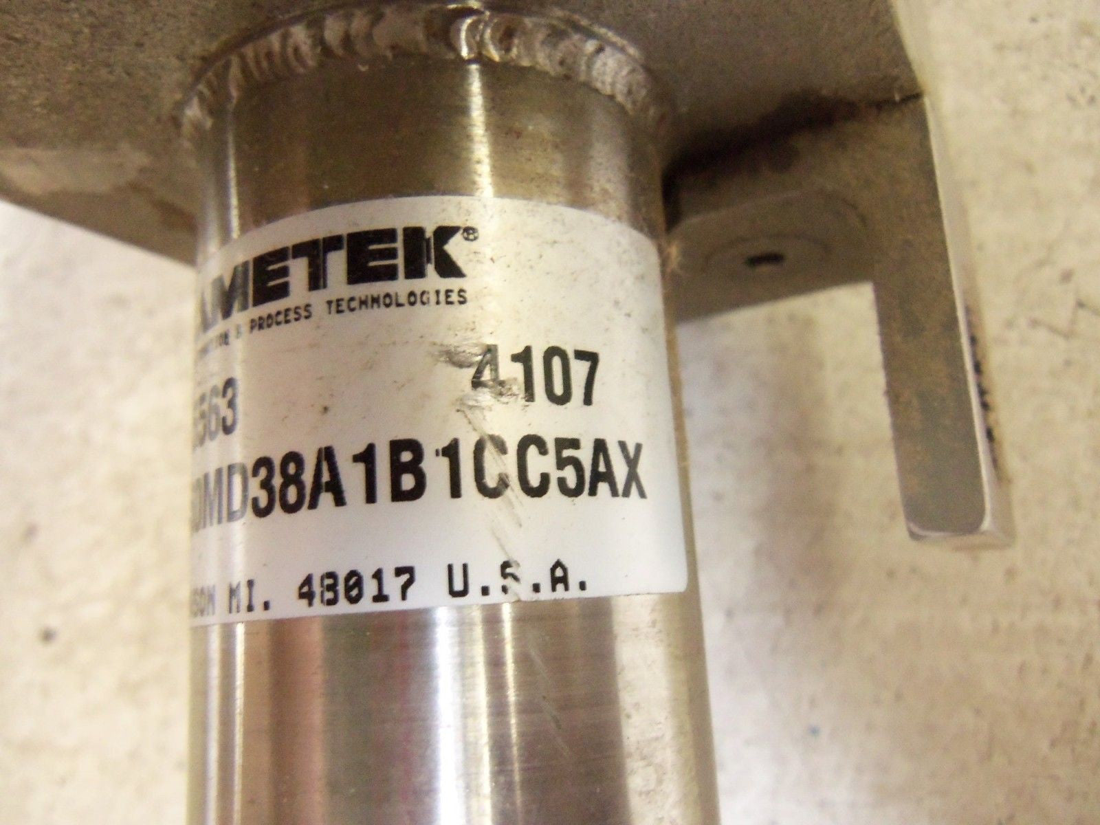 AMETEK 950MD38A1B1CC5AX TRANSDUCER *USED*