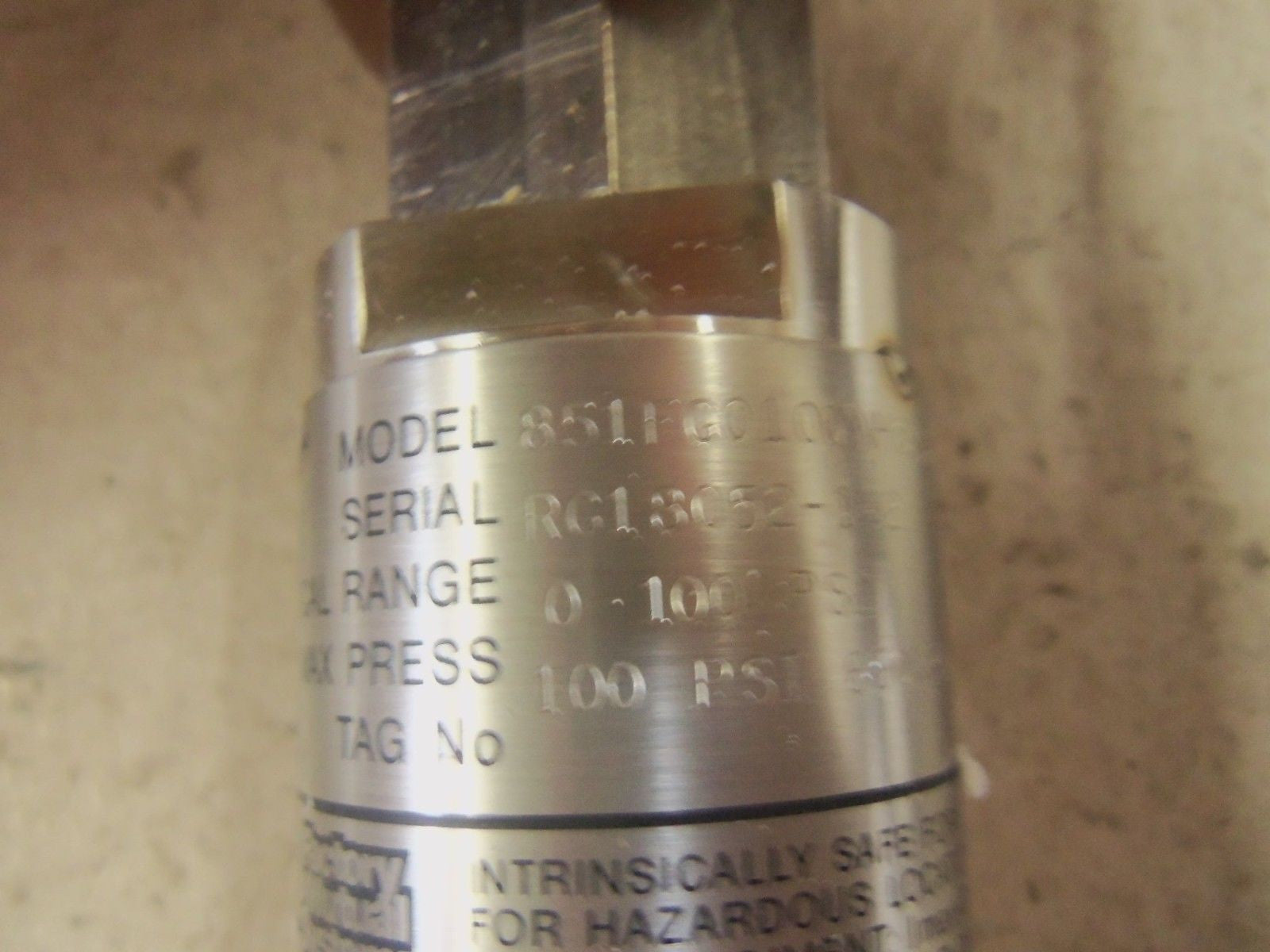 AMETEK PRESURE TRANSMITTER  851FG0100NHS-CS *NEW IN BOX*
