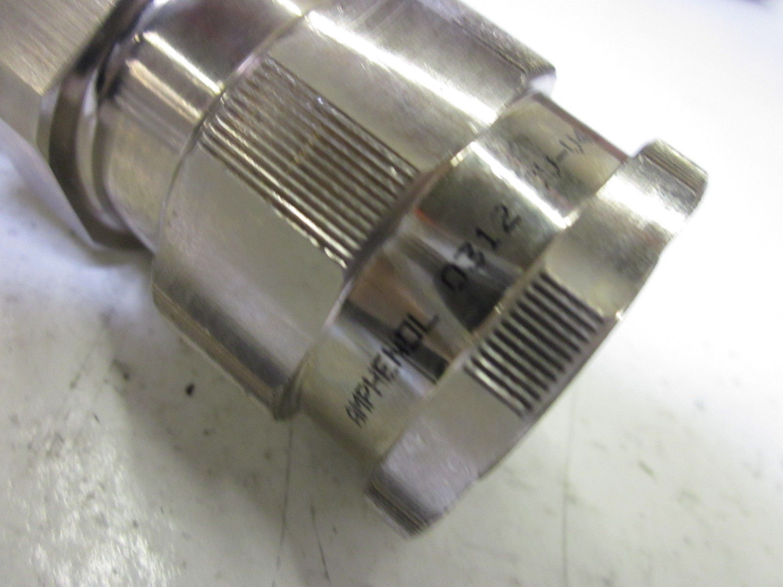 AMPHENOL 0312 CV-V416-0320R10 *NEW NO BOX*