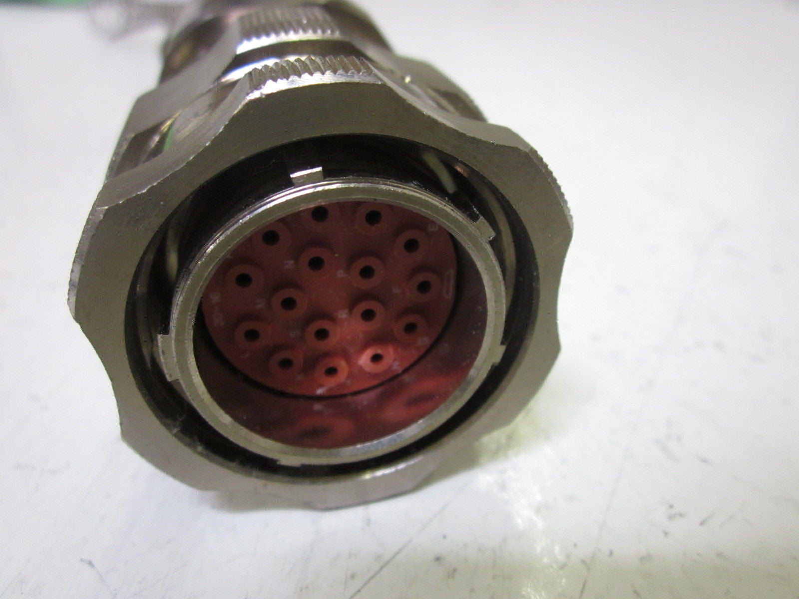AMPHENOL 0312 CV-V416-0320R10 *NEW NO BOX*