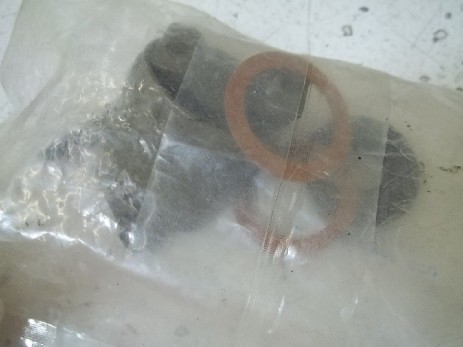 AMPHENOL 97-3057-12 CONNECTOR *FACTORY BAG*