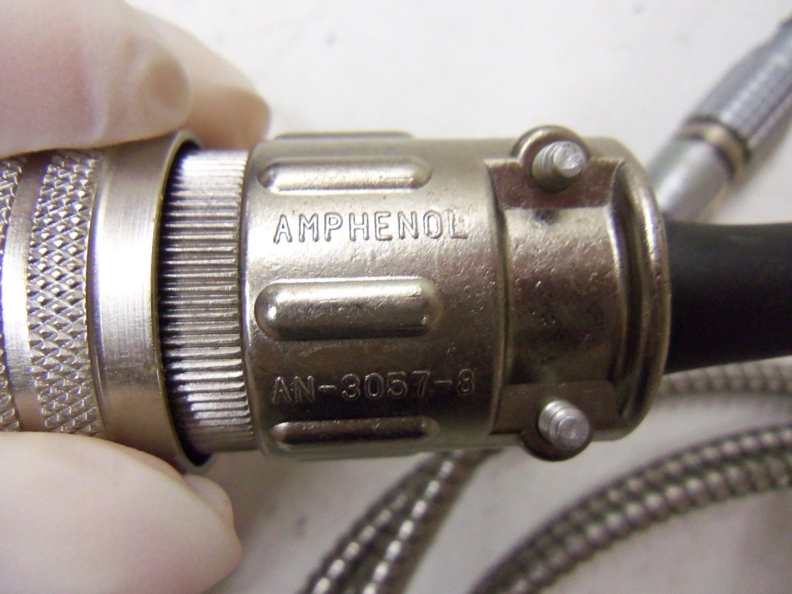 AMPHENOL AN-3057-8 *USED*