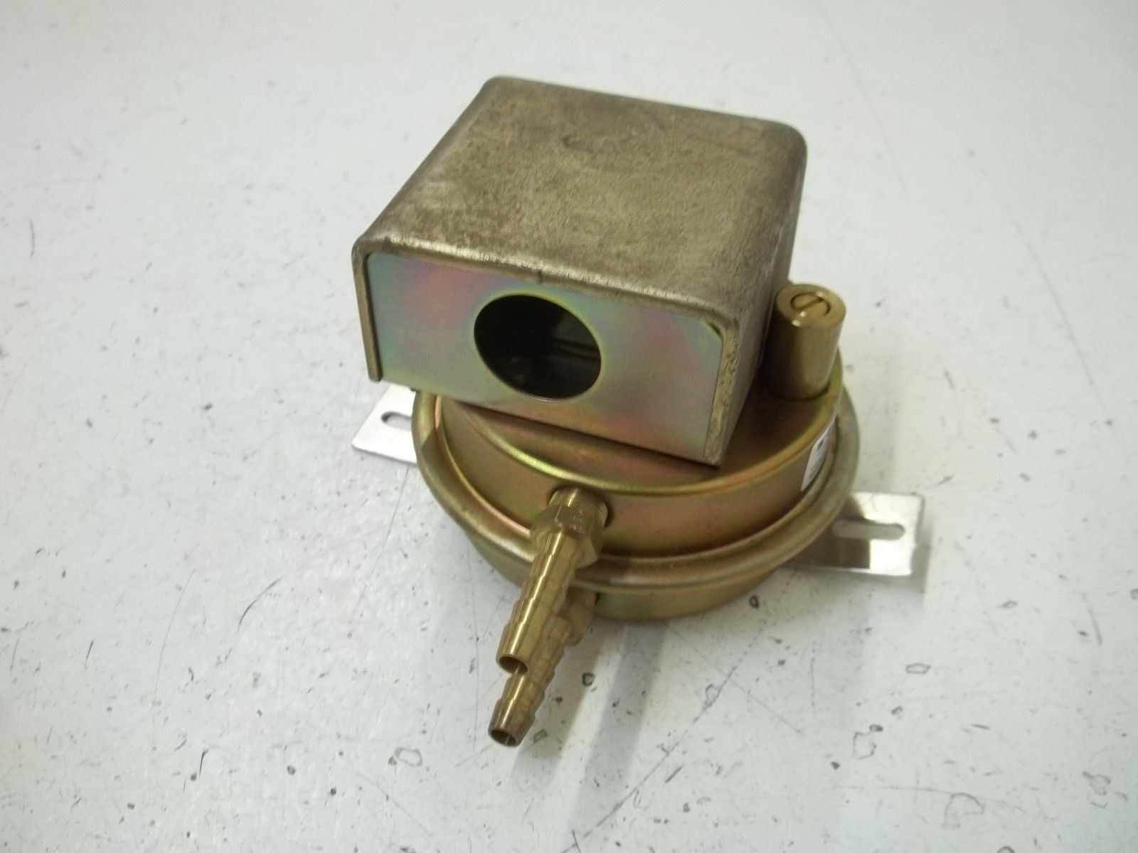 ANTUNES CONTROLS 8021204014 *NEW NO BOX*