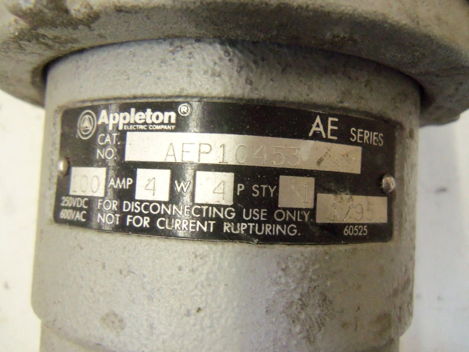 APPLETON AE SERIES AEP10453 RECEPTACLE *USED*