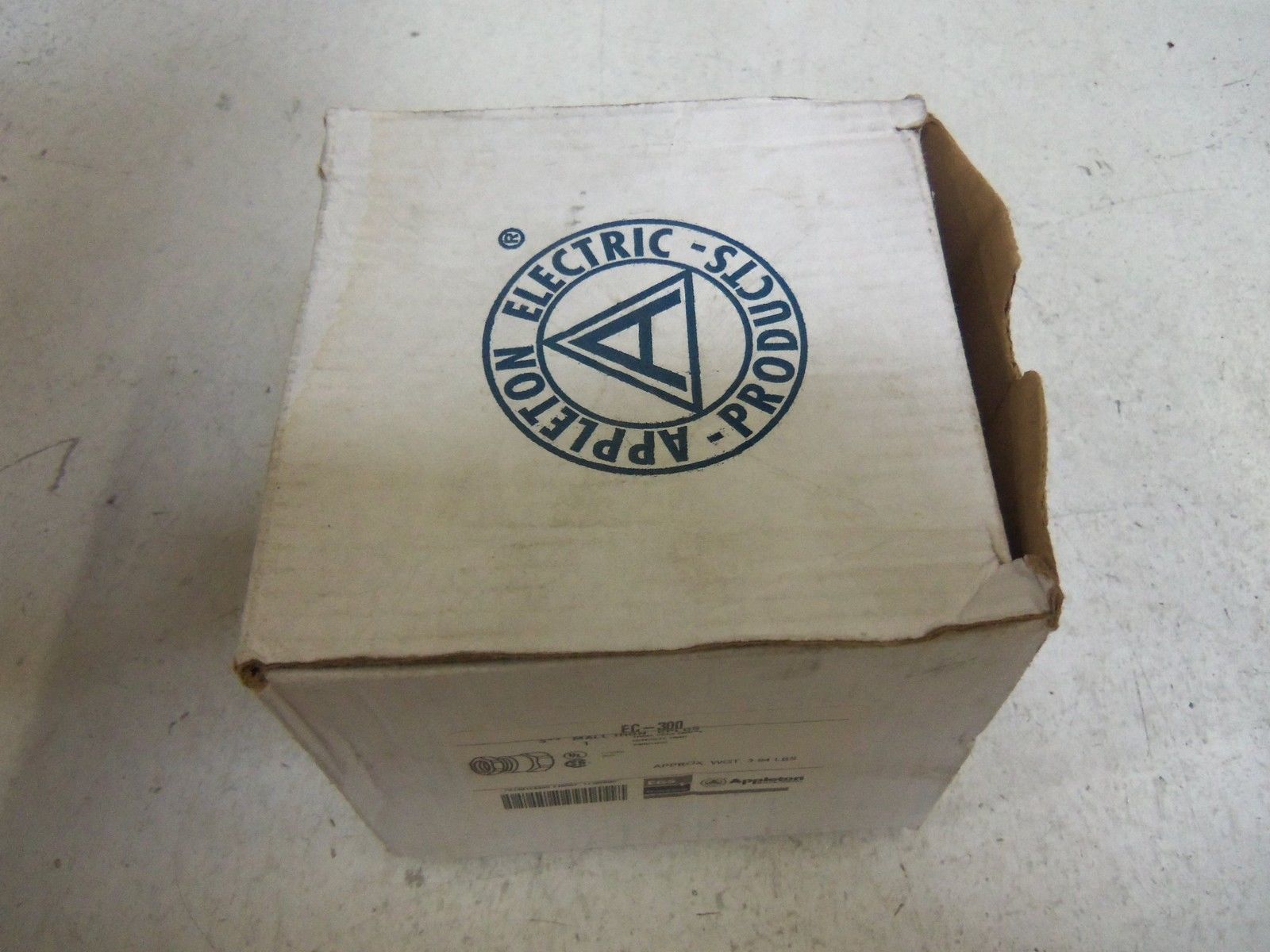 APPLETON EC-300 CONDUIT *NEW IN BOX*