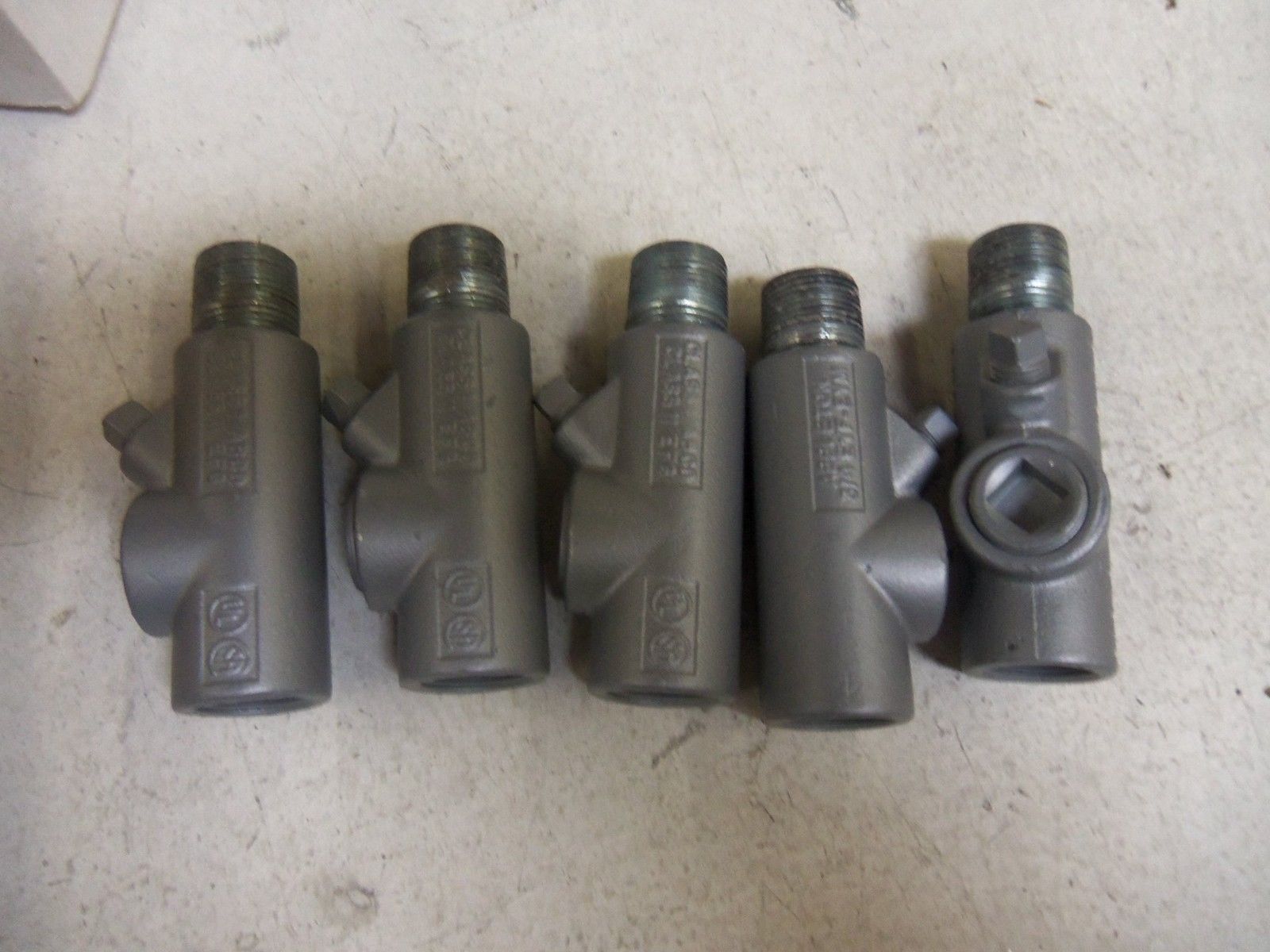 APPLETON EYM-200 CONDUIT *NEW IN BOX*
