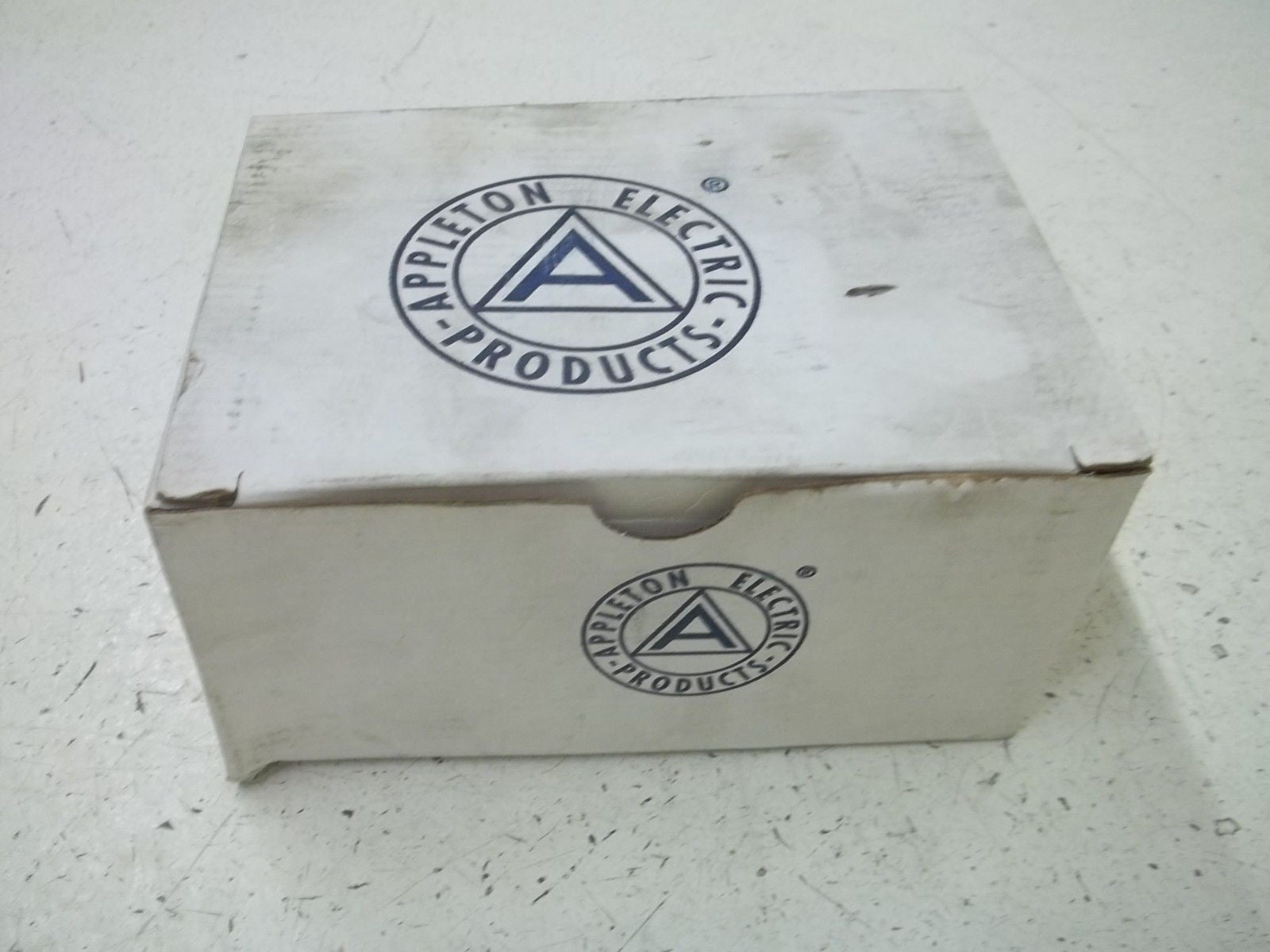 APPLETON FD-1-100 1" MALL IRON *NEW IN BOX*