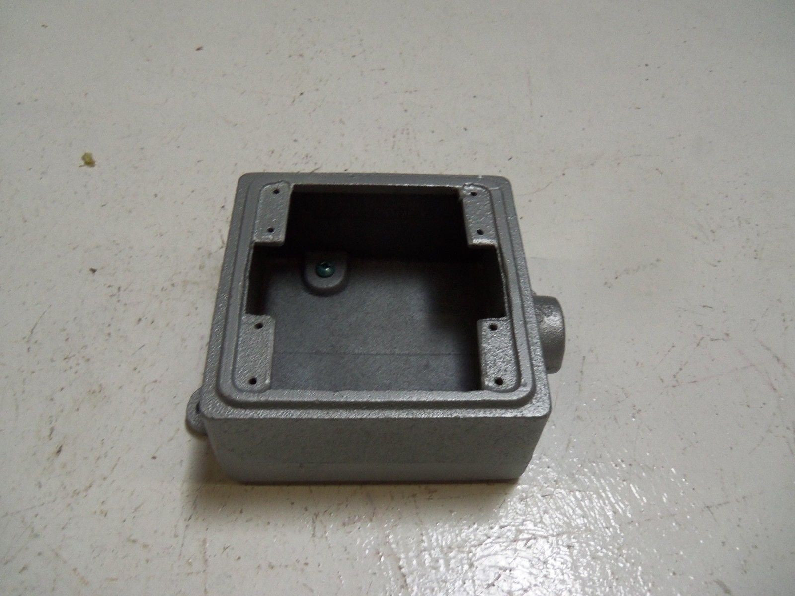 EGS FS-2-75 IRON DEVICE BOX *NEW IN BOX*